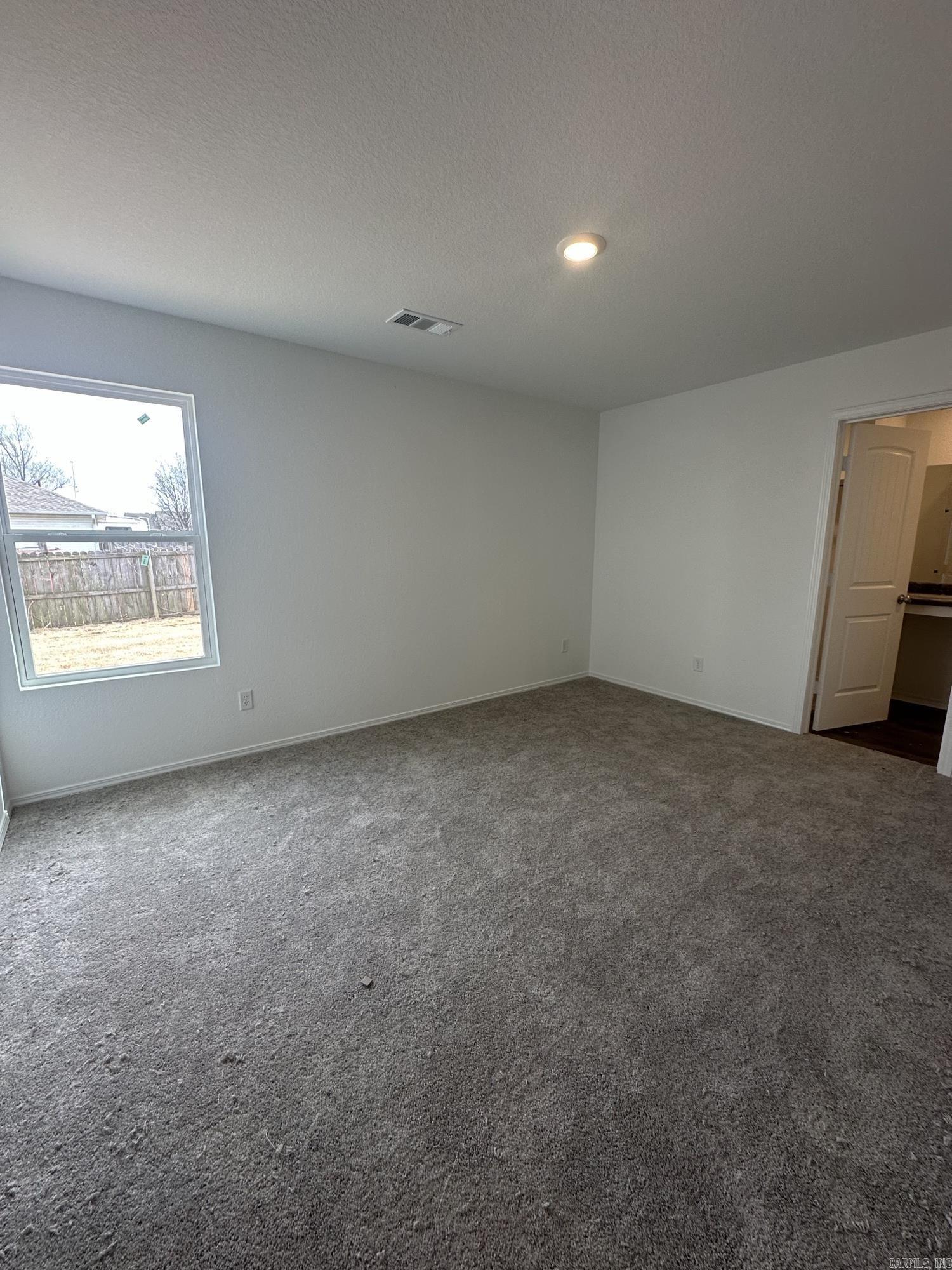 DEERFIELD ESTATES - Residential