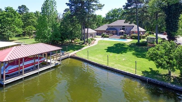 Farr Shores - Residential