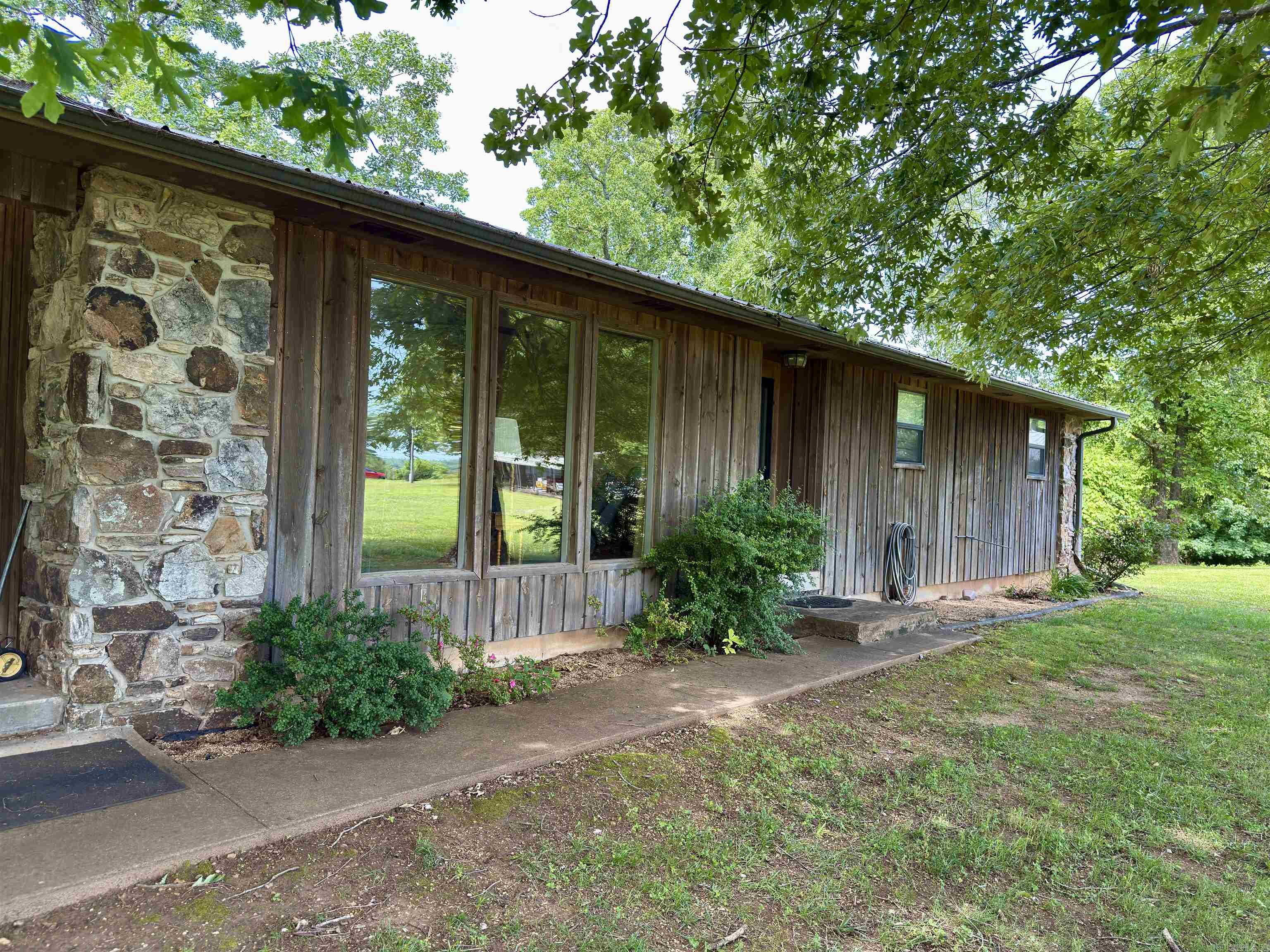 Mammoth Spring - Residential