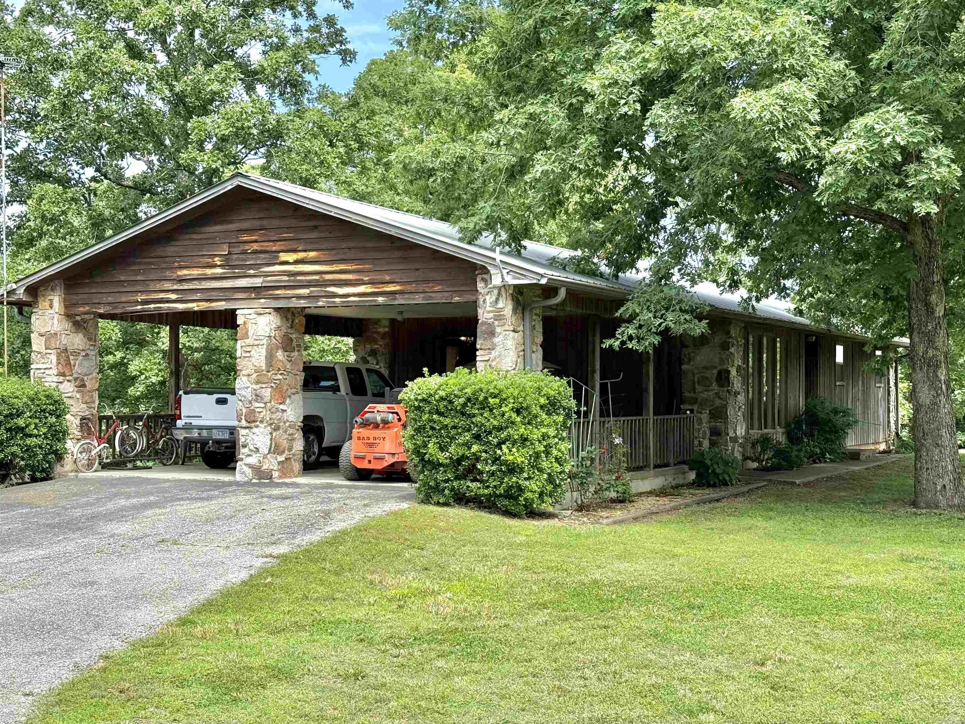 Mammoth Spring - Residential