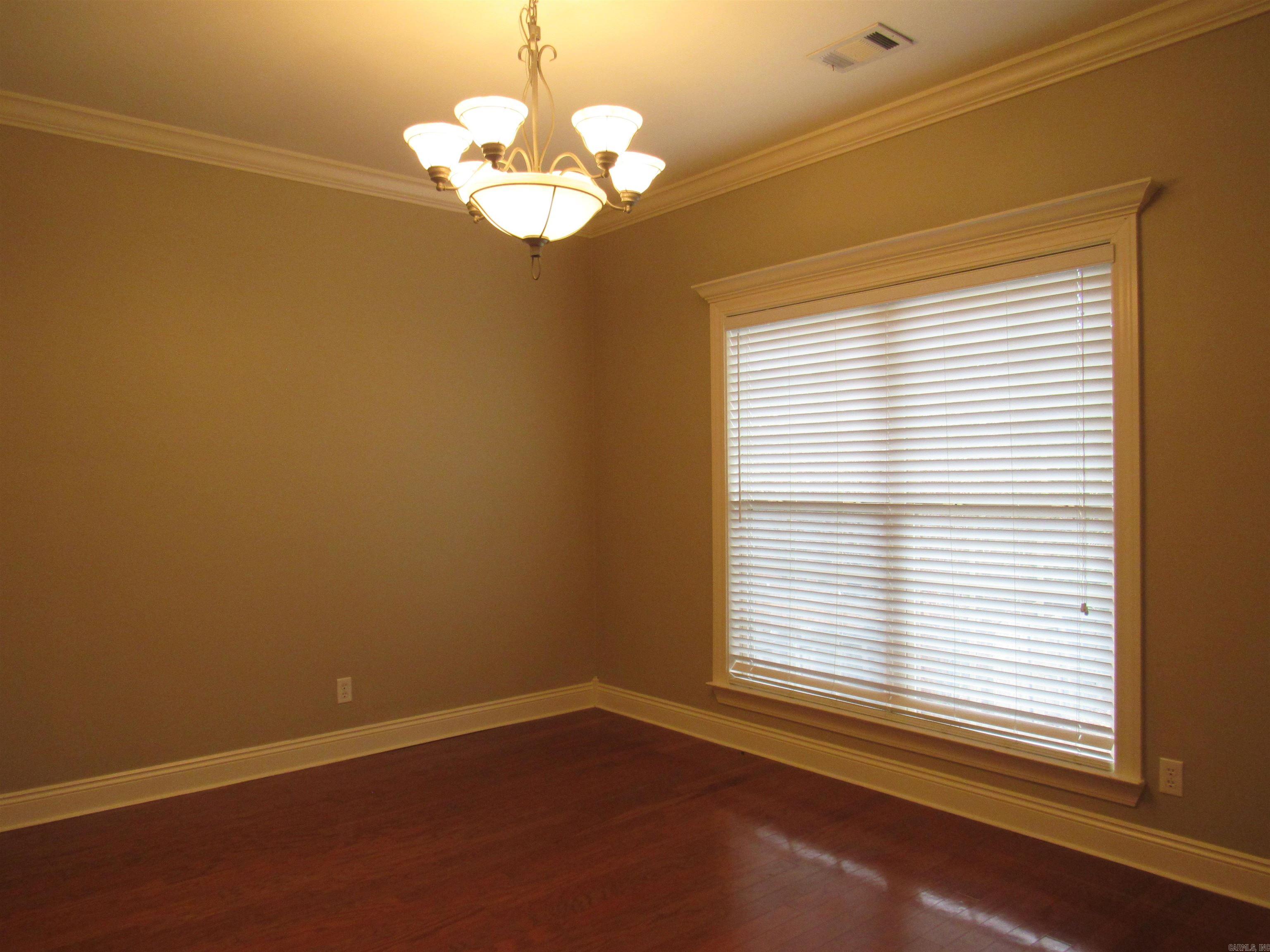 COUNTRY CLUB OF ARK THE - Residential Lease