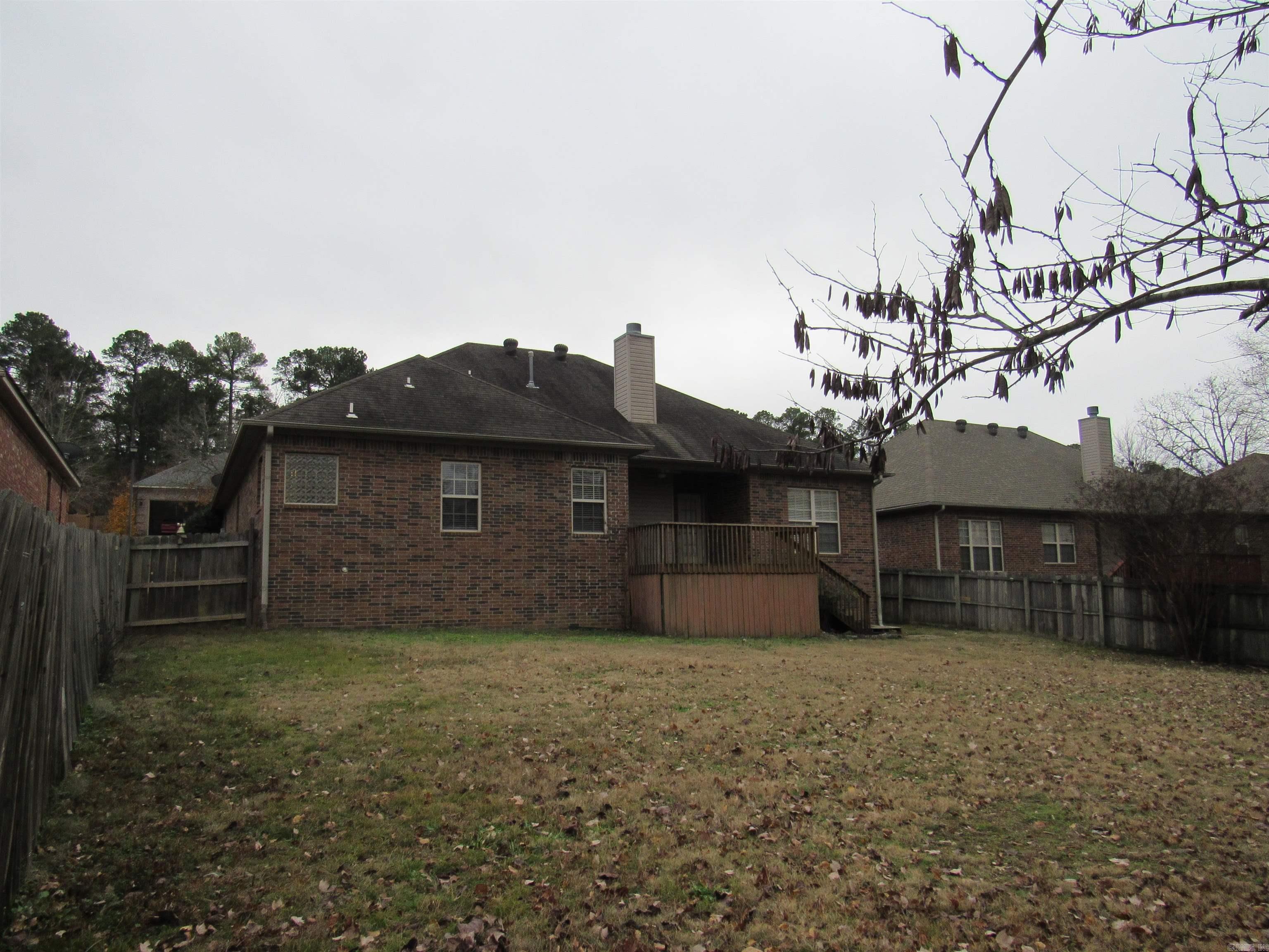 COUNTRY CLUB OF ARK THE - Residential Lease