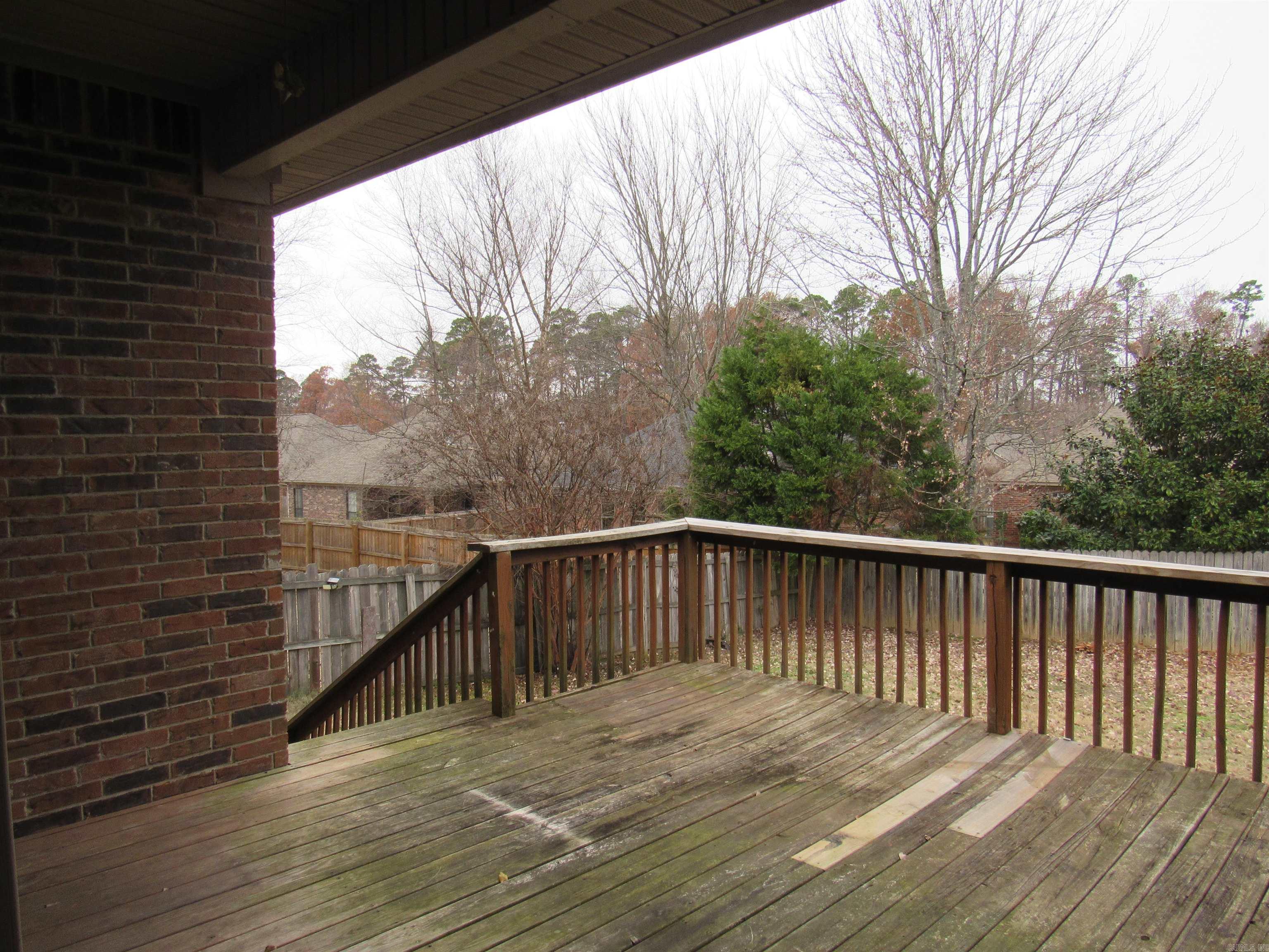 COUNTRY CLUB OF ARK THE - Residential Lease