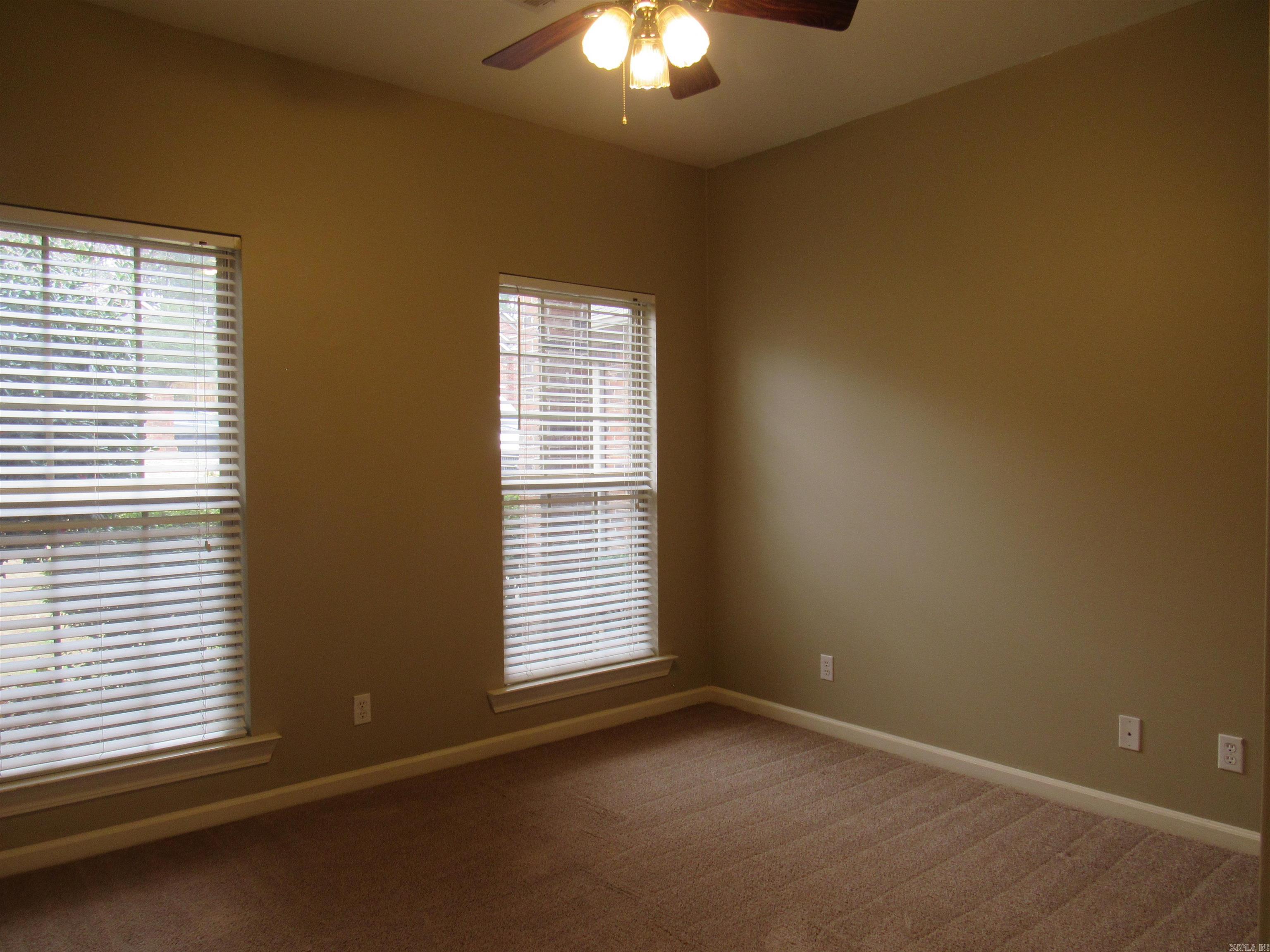 COUNTRY CLUB OF ARK THE - Residential Lease