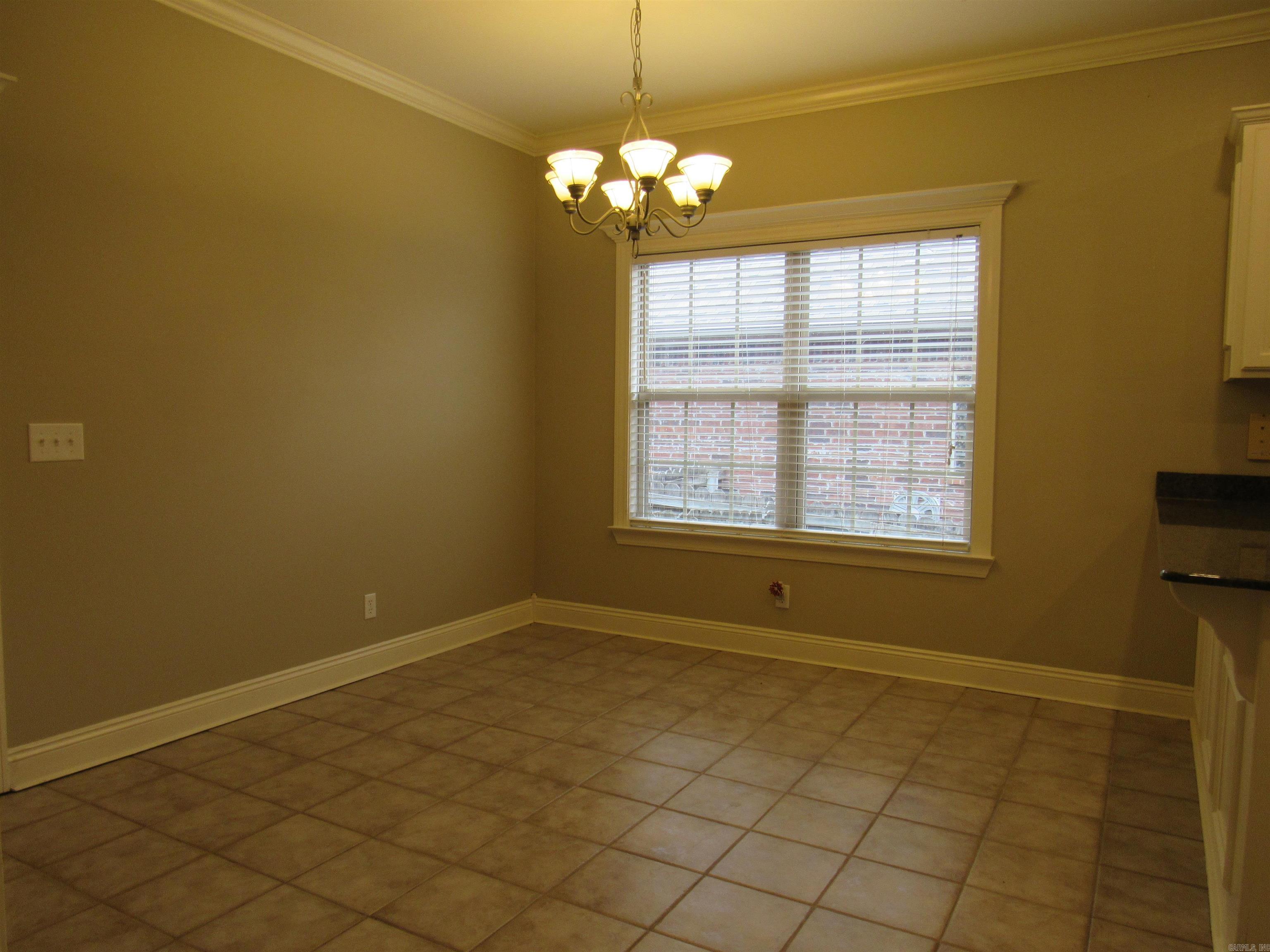 COUNTRY CLUB OF ARK THE - Residential Lease