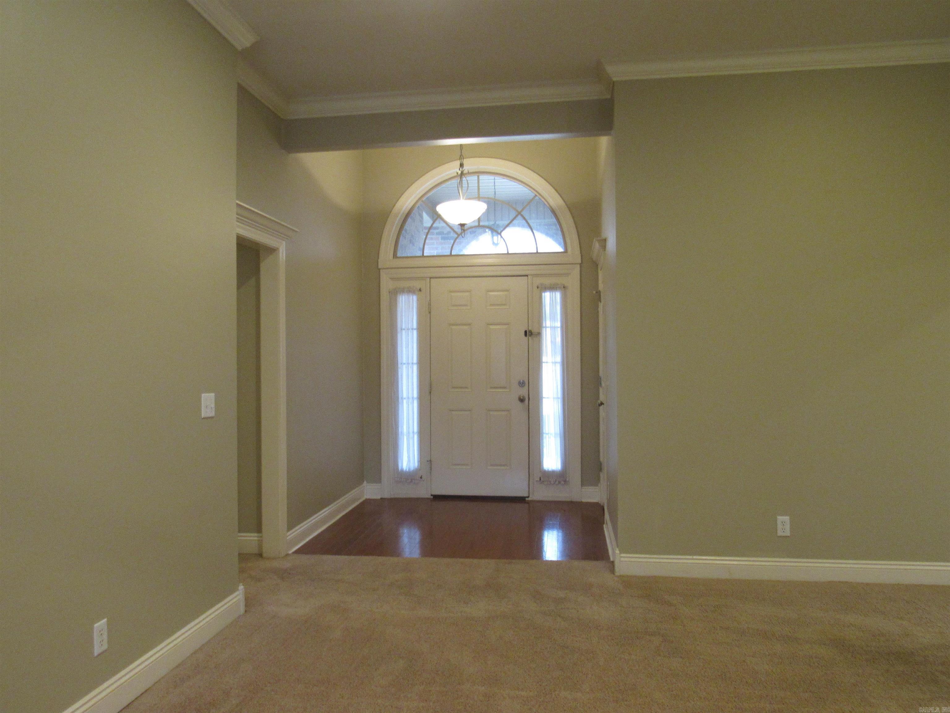 COUNTRY CLUB OF ARK THE - Residential Lease