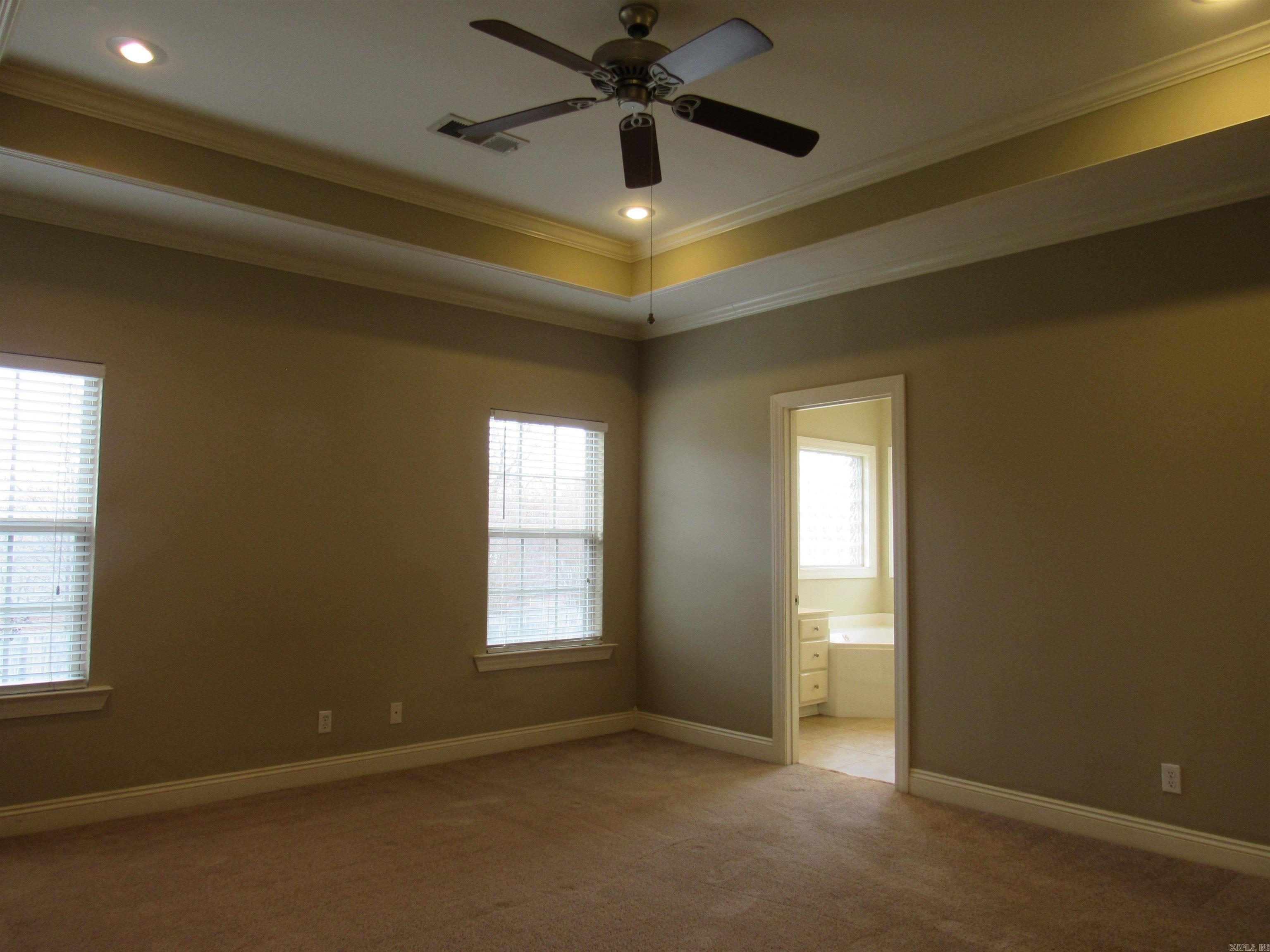 COUNTRY CLUB OF ARK THE - Residential Lease