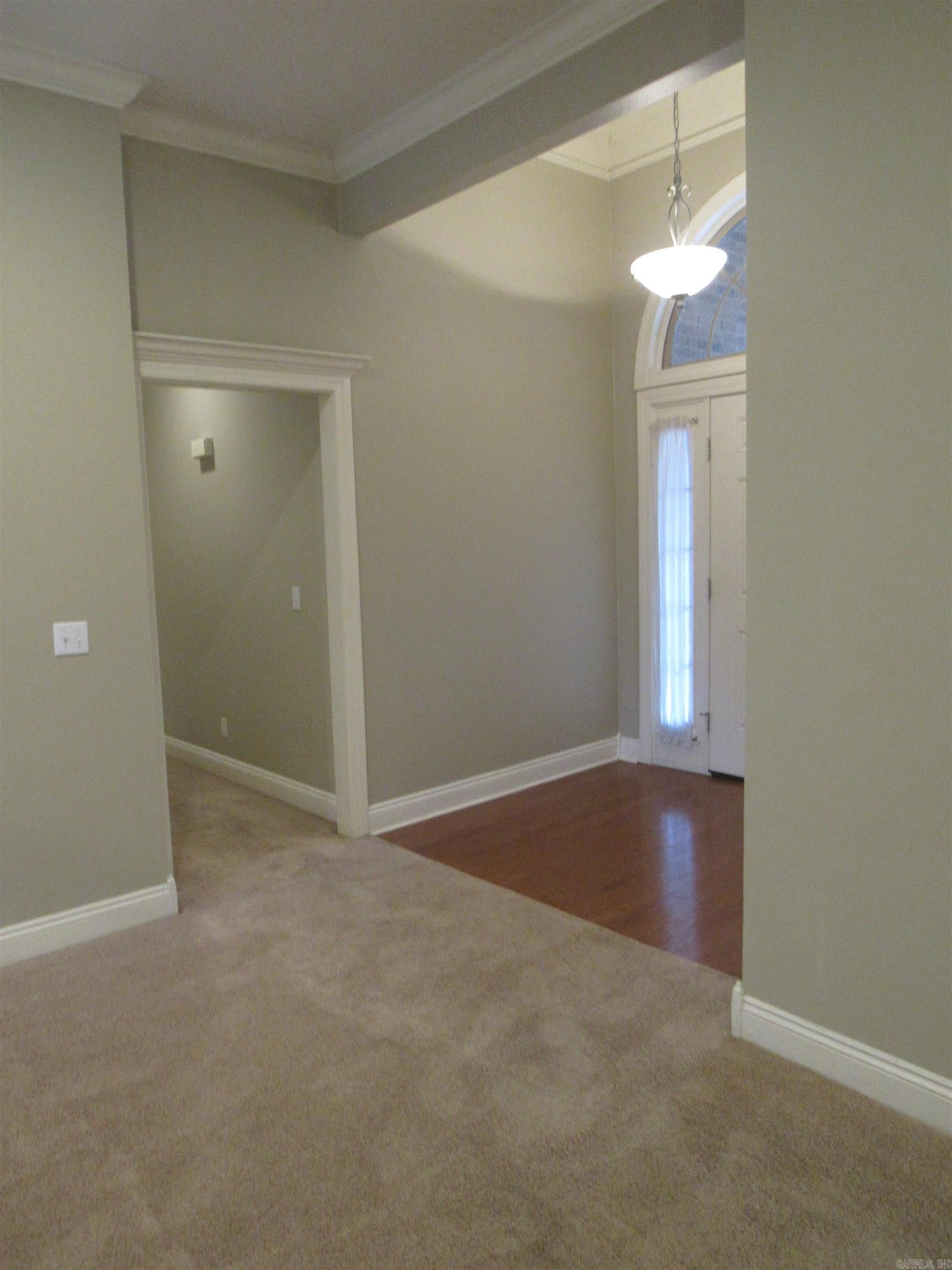 COUNTRY CLUB OF ARK THE - Residential Lease