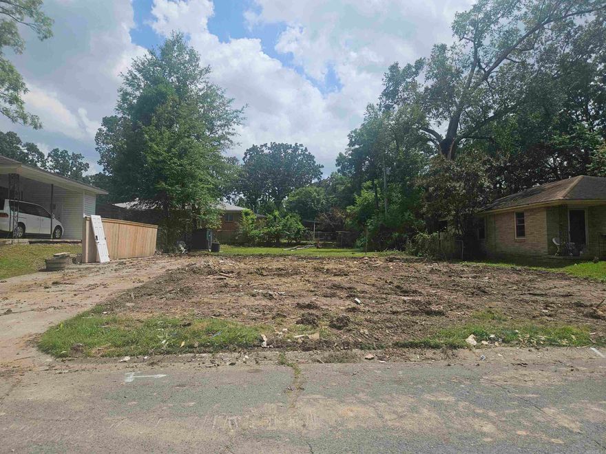 Lot for sale in Park Hill