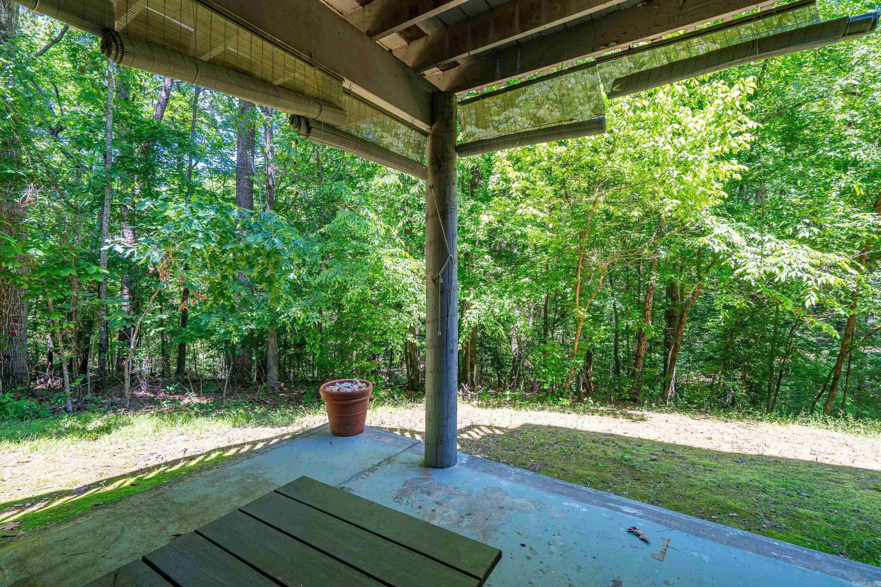 SILVER POINT CONDOS - Residential