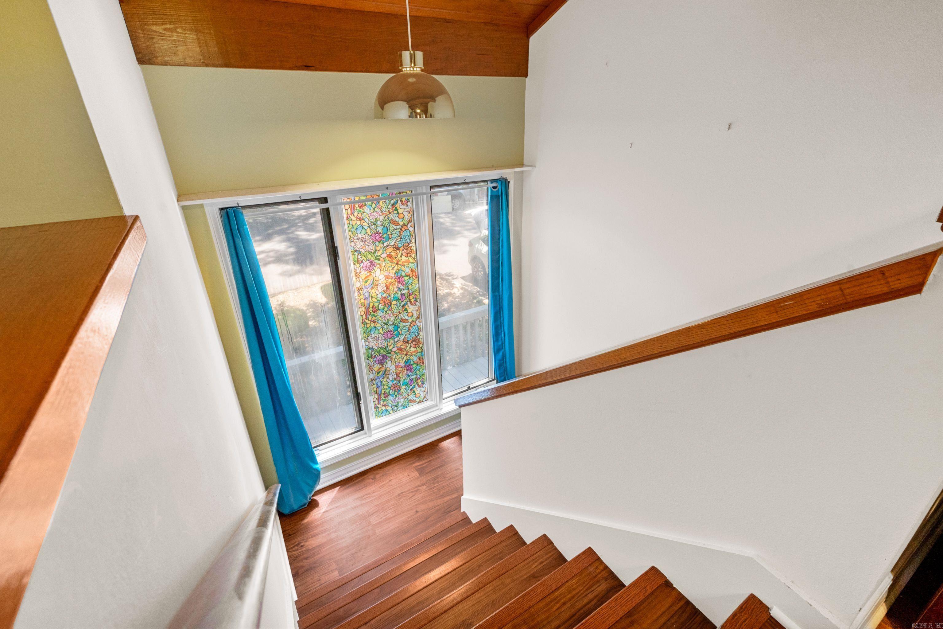 SILVER POINT CONDOS - Residential