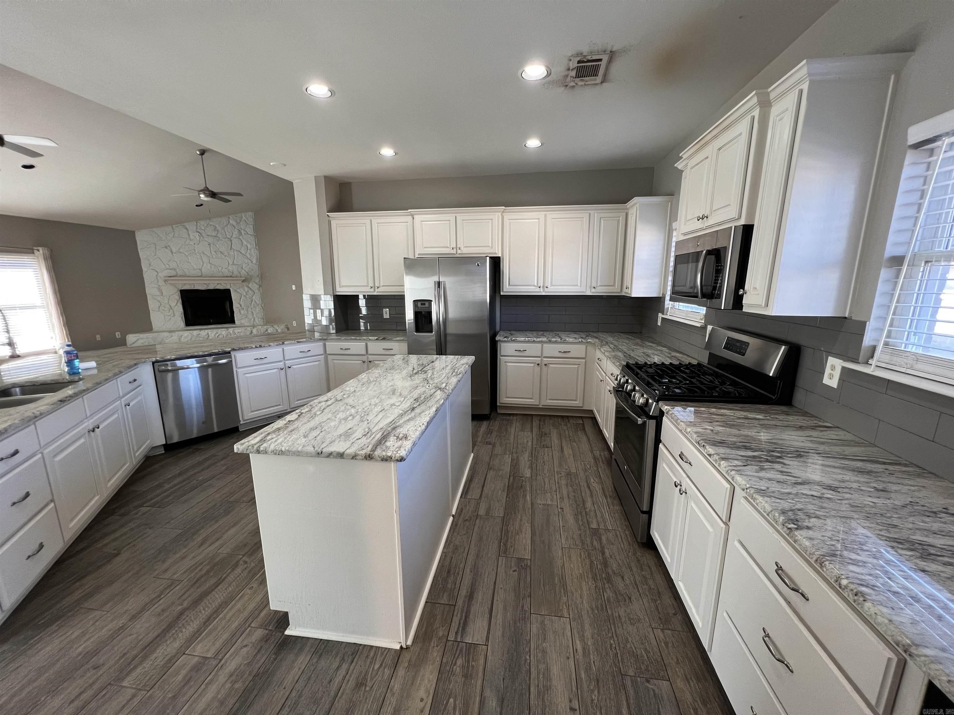 Longhills Village - Residential Lease