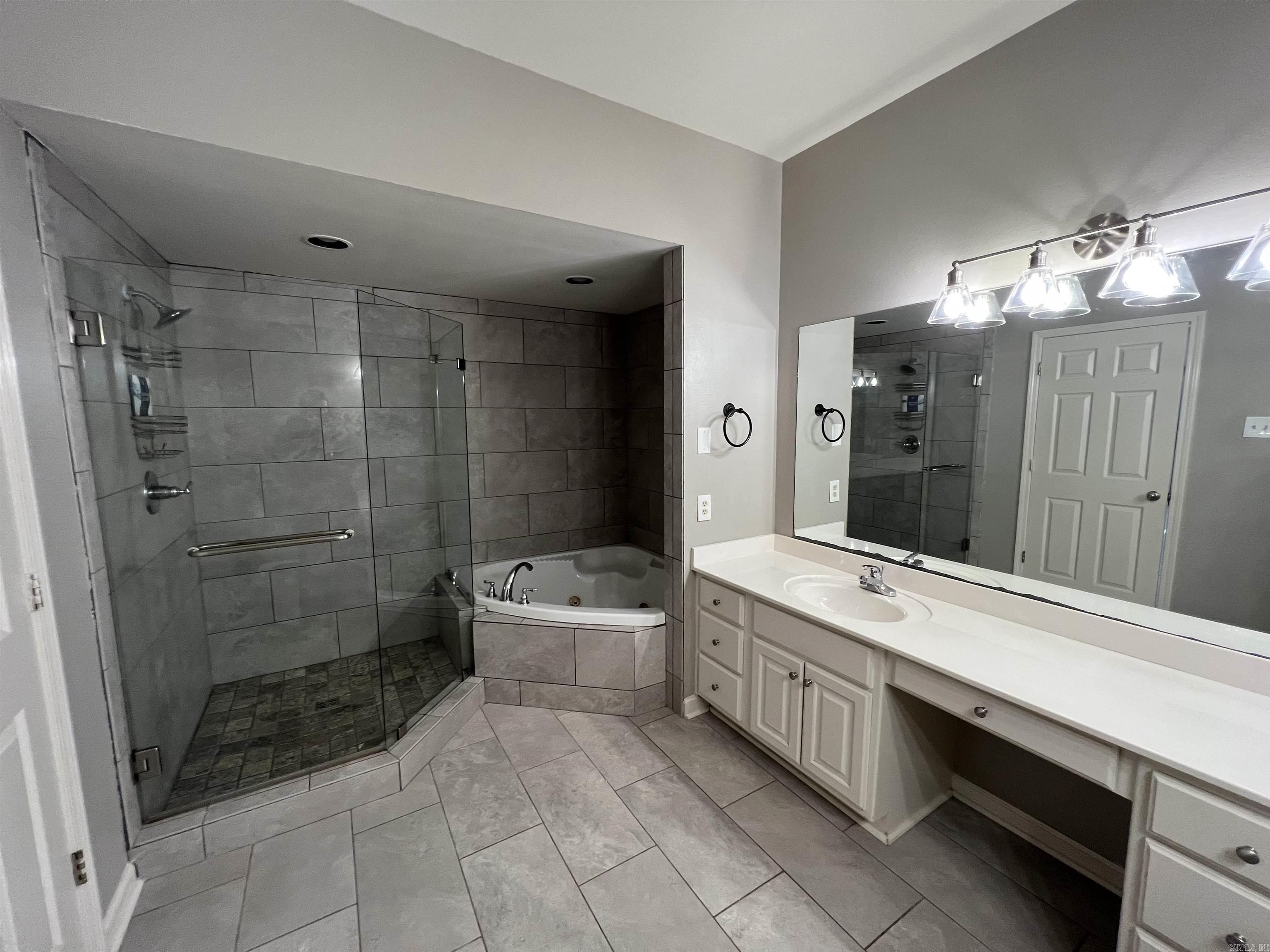 Longhills Village - Residential Lease