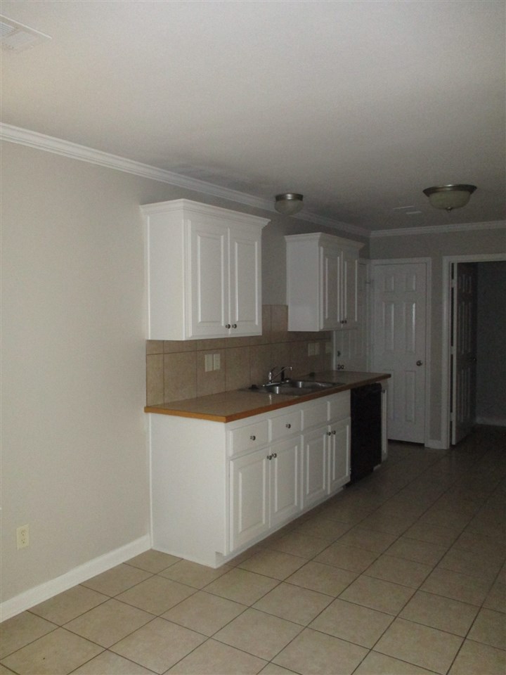 Graham Settlement - Residential Lease