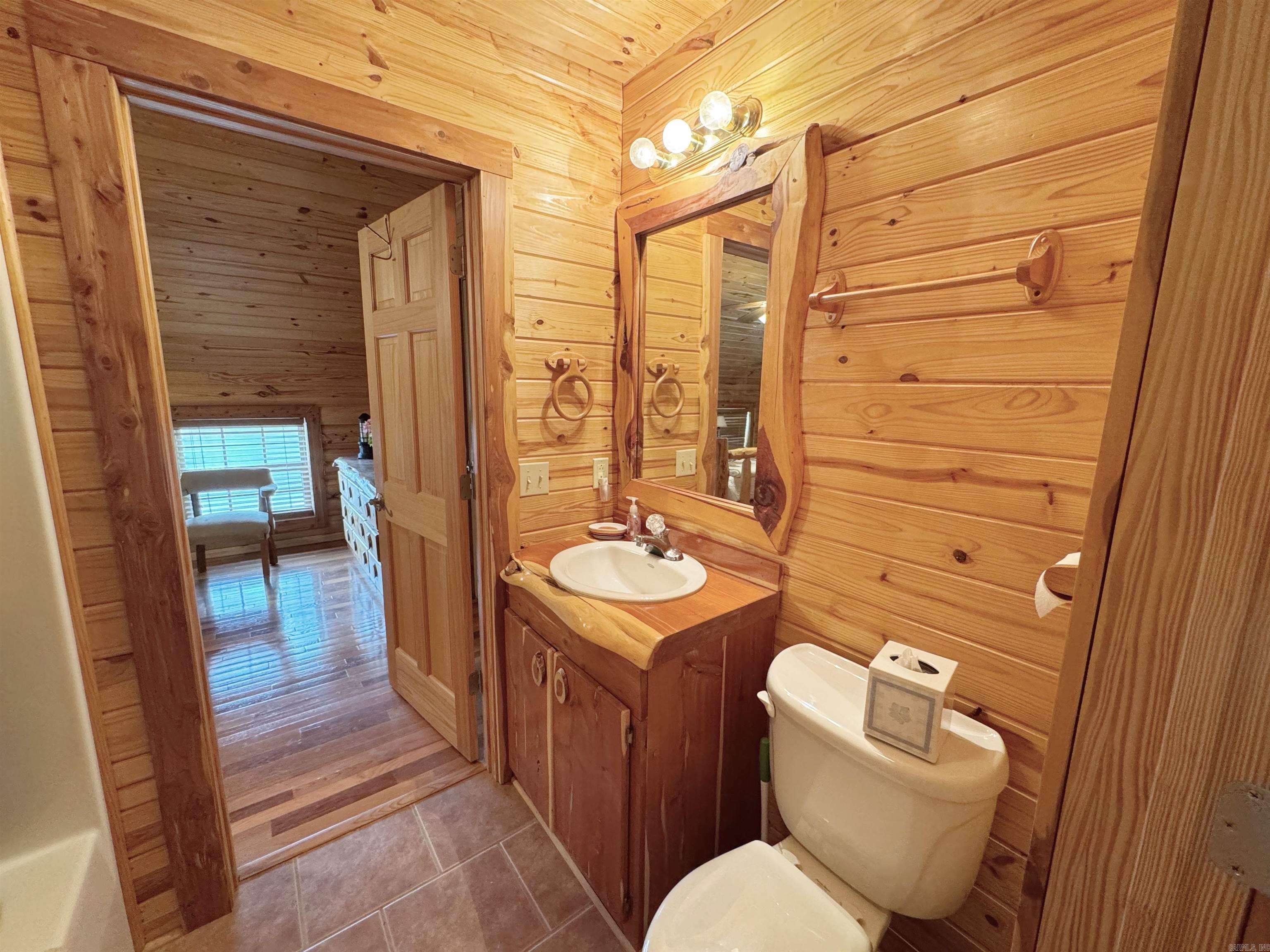 Round Bottom Pool Estates - Residential
