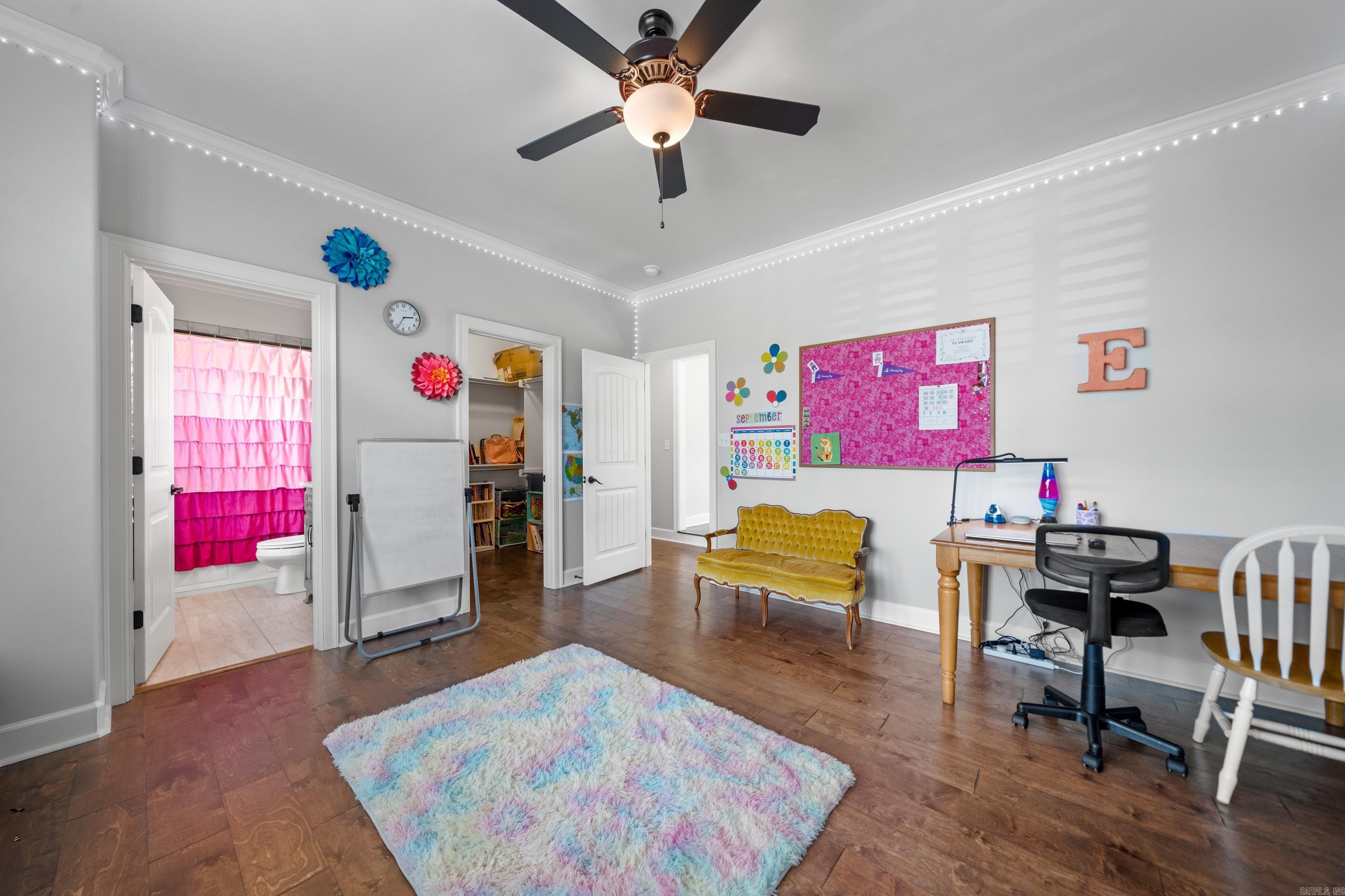 Red Oak Ridge - Residential