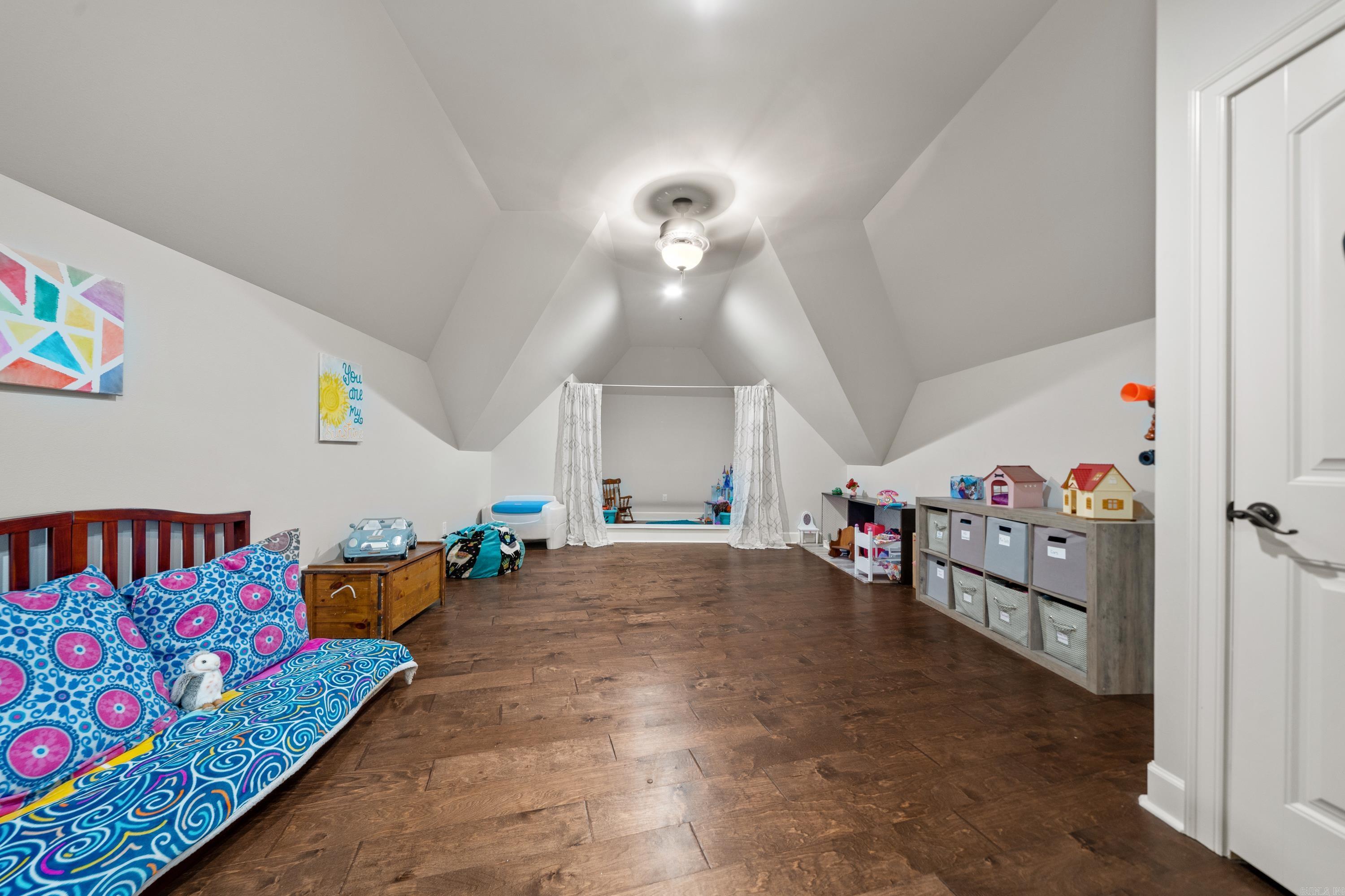 Red Oak Ridge - Residential