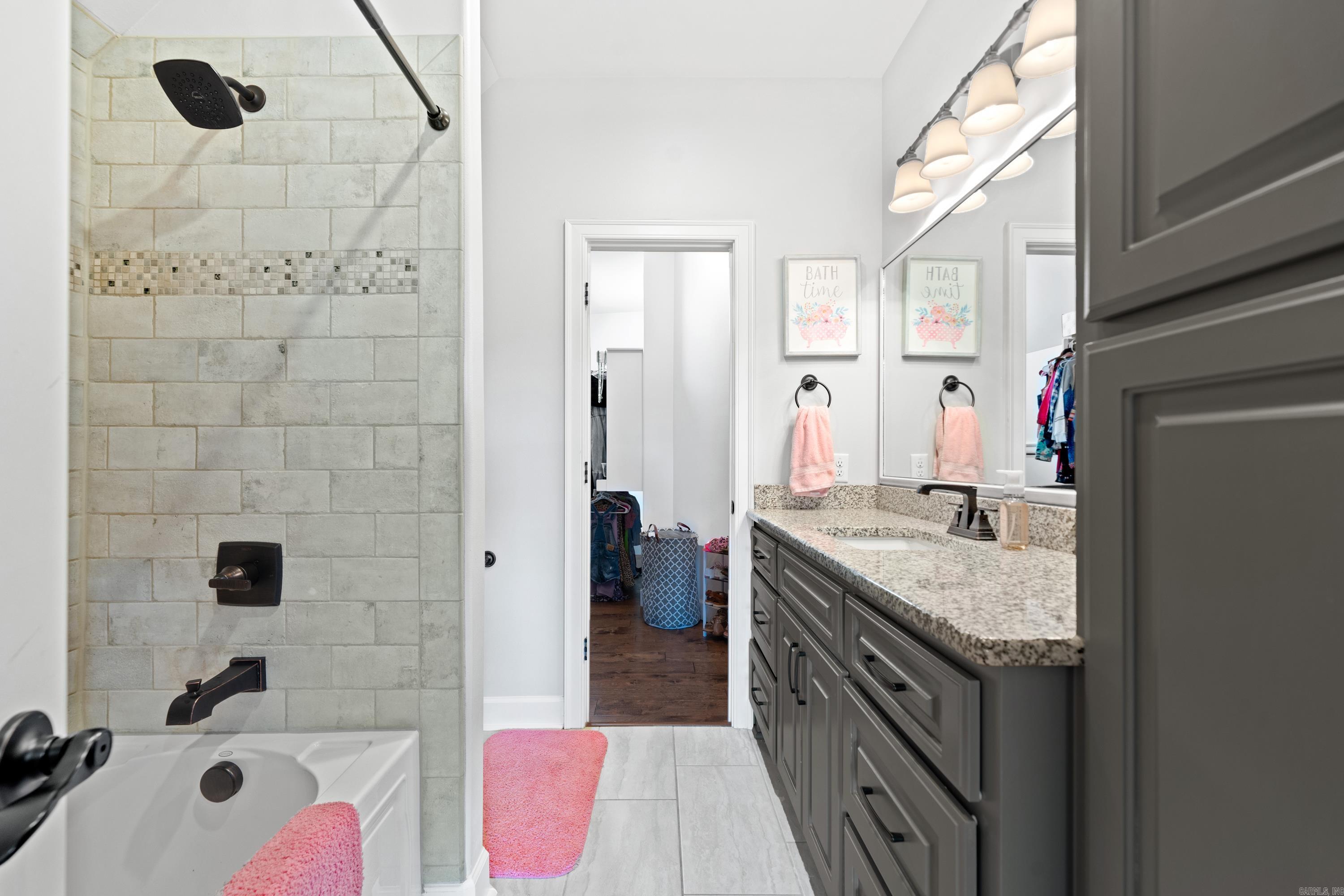Red Oak Ridge - Residential