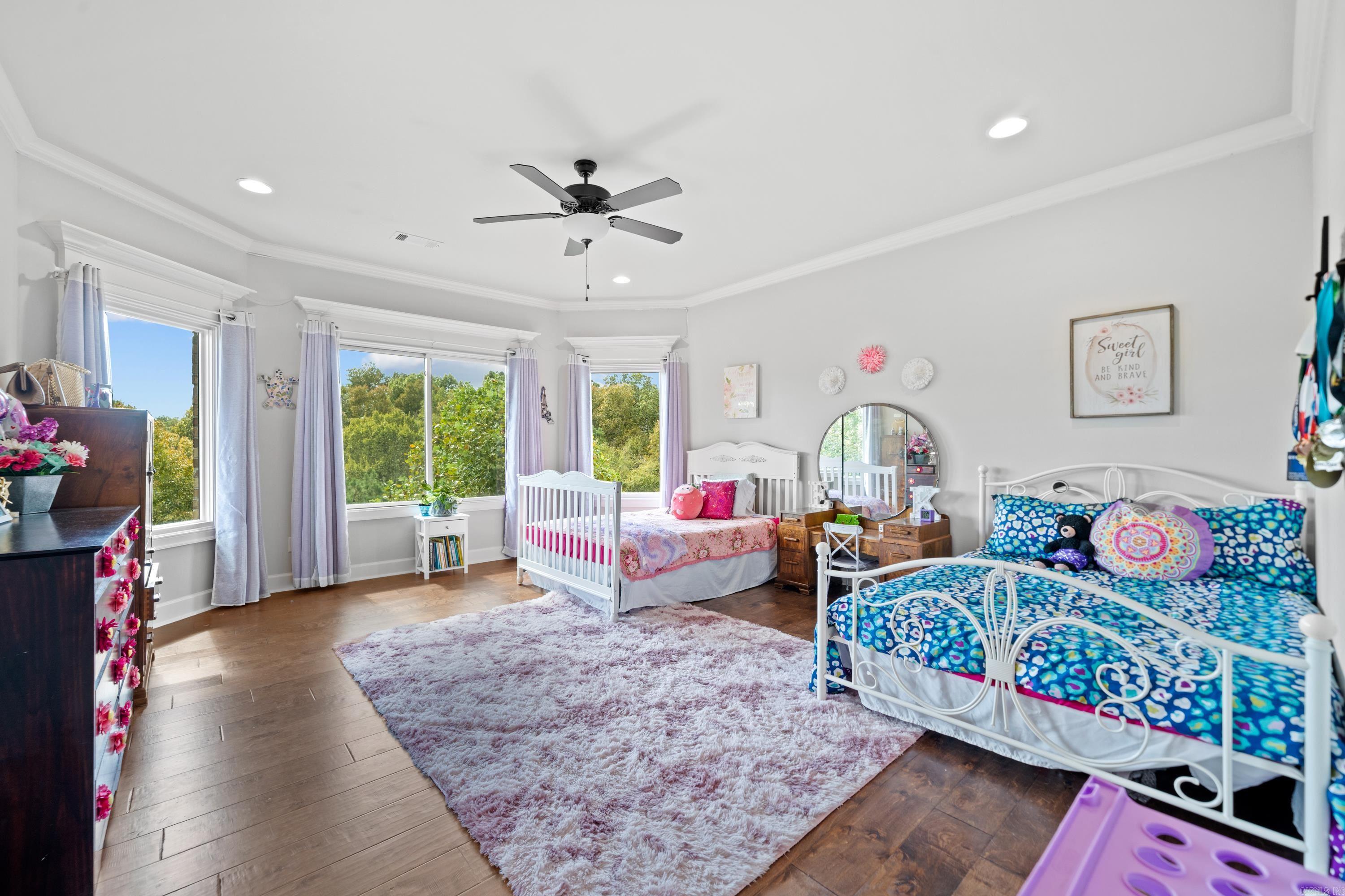Red Oak Ridge - Residential