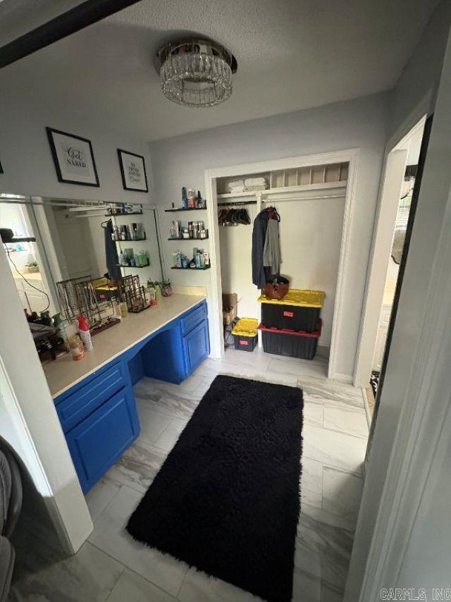 Marlowe Manor - Residential Lease