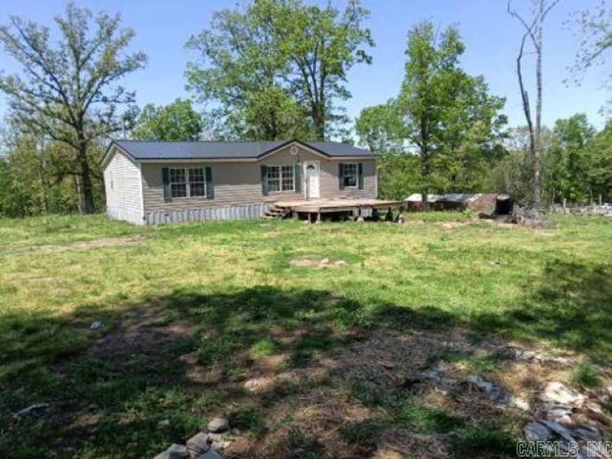 Welcome to 15831 Skyline Dr in Garfield, AR! This well-maintained 2009 Southern Homes manufactured home offers 3 bedrooms, 2 full bathrooms, and approximately 1,232 sq ft of comfortable living space.  Situated on 1.38 acres, this property provides the perfect blend of privacy and space to enjoy the outdoors.  Whether you're looking for a starter home or investment property, this property offers great value at an affordable price.