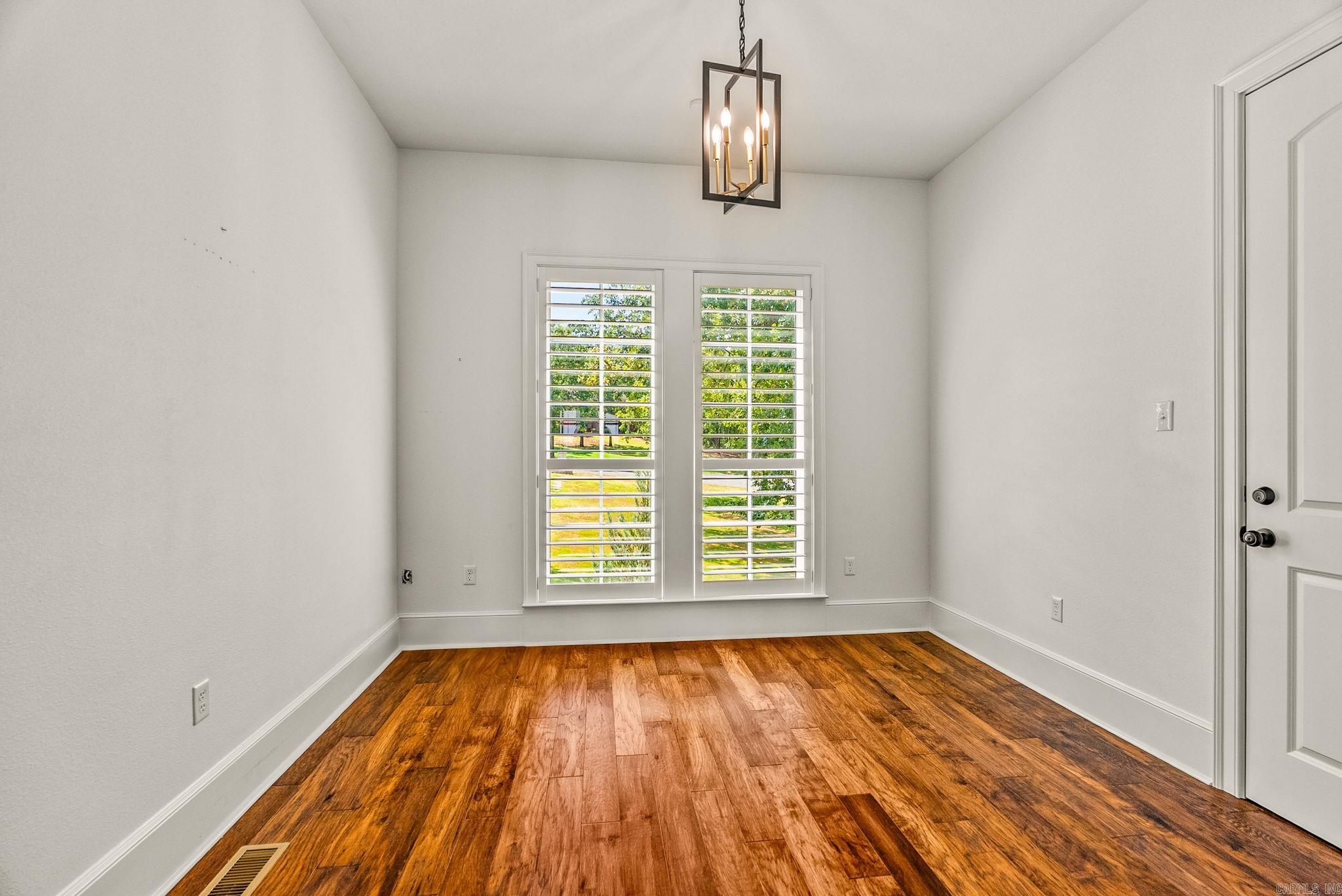 EAGLE RIDGE ESTATES - Residential