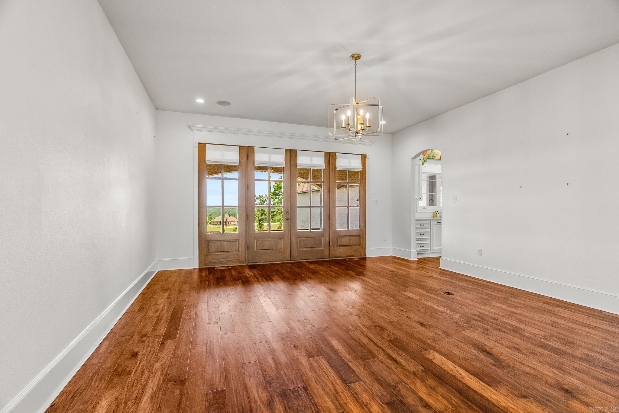 EAGLE RIDGE ESTATES - Residential
