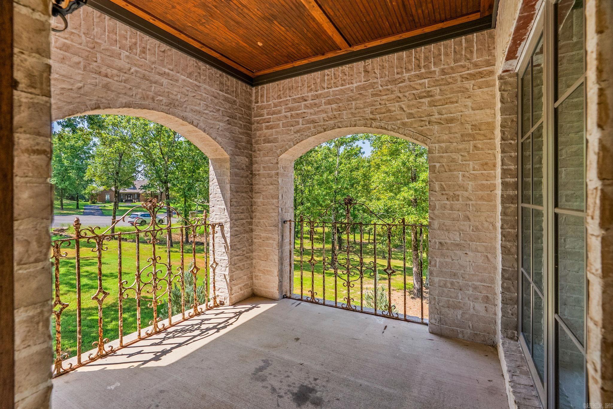 EAGLE RIDGE ESTATES - Residential