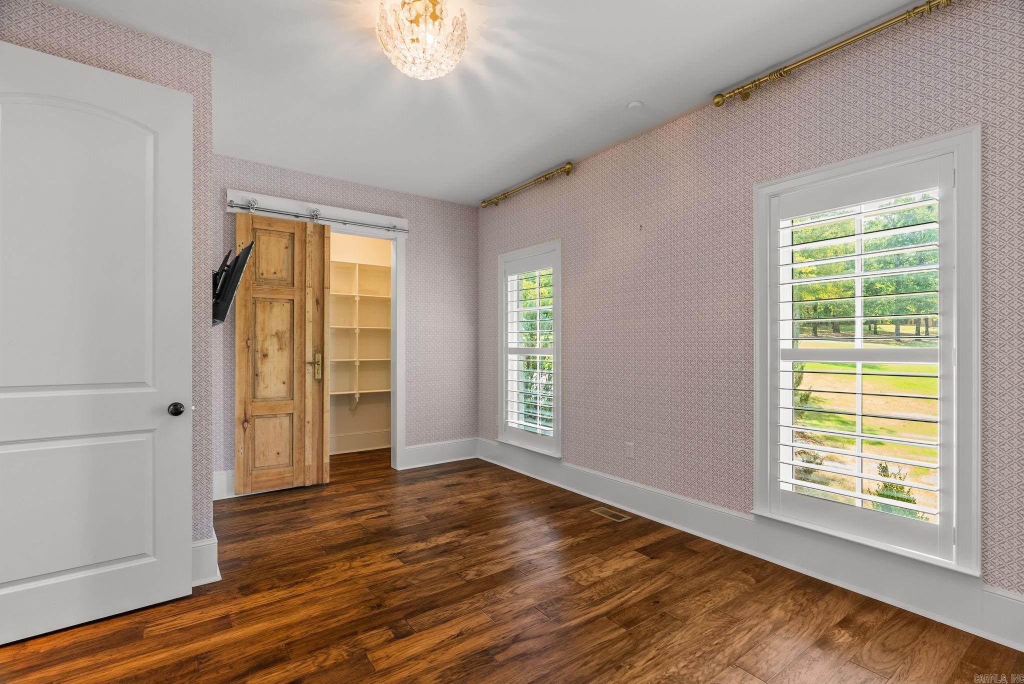EAGLE RIDGE ESTATES - Residential