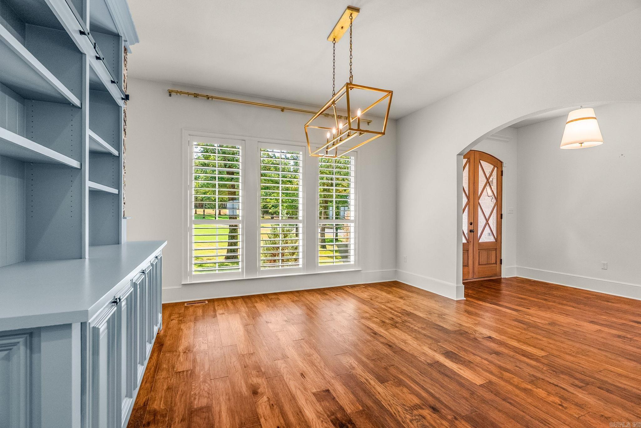 EAGLE RIDGE ESTATES - Residential