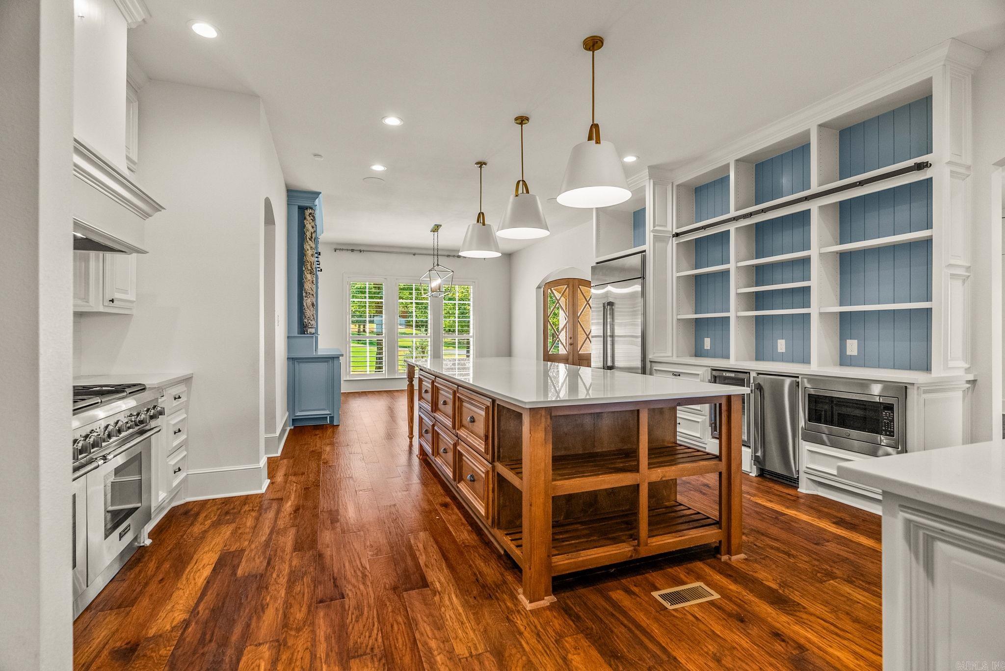 EAGLE RIDGE ESTATES - Residential