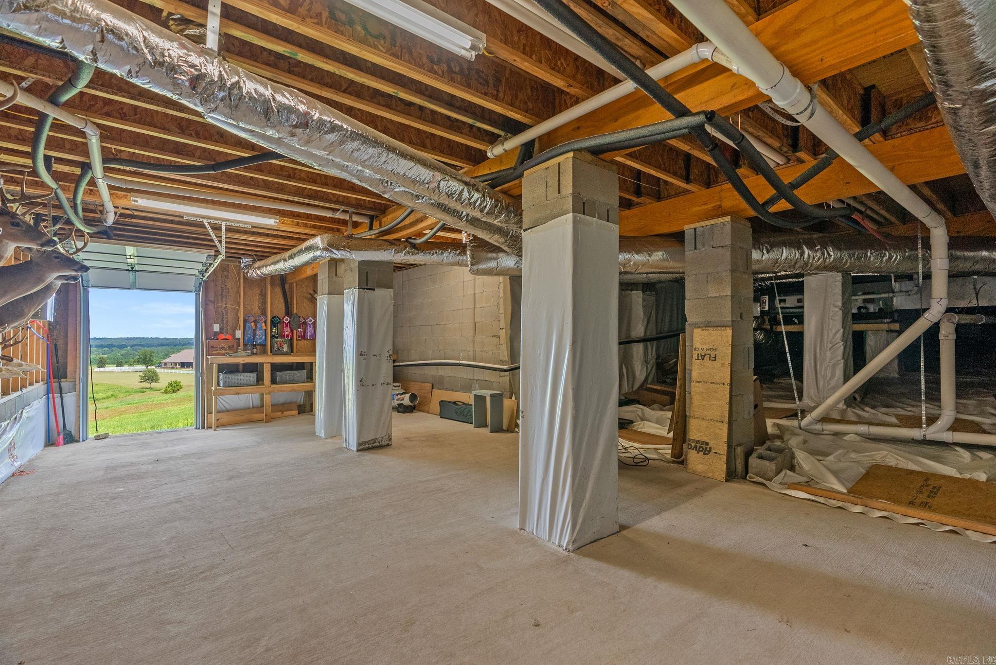 EAGLE RIDGE ESTATES - Residential