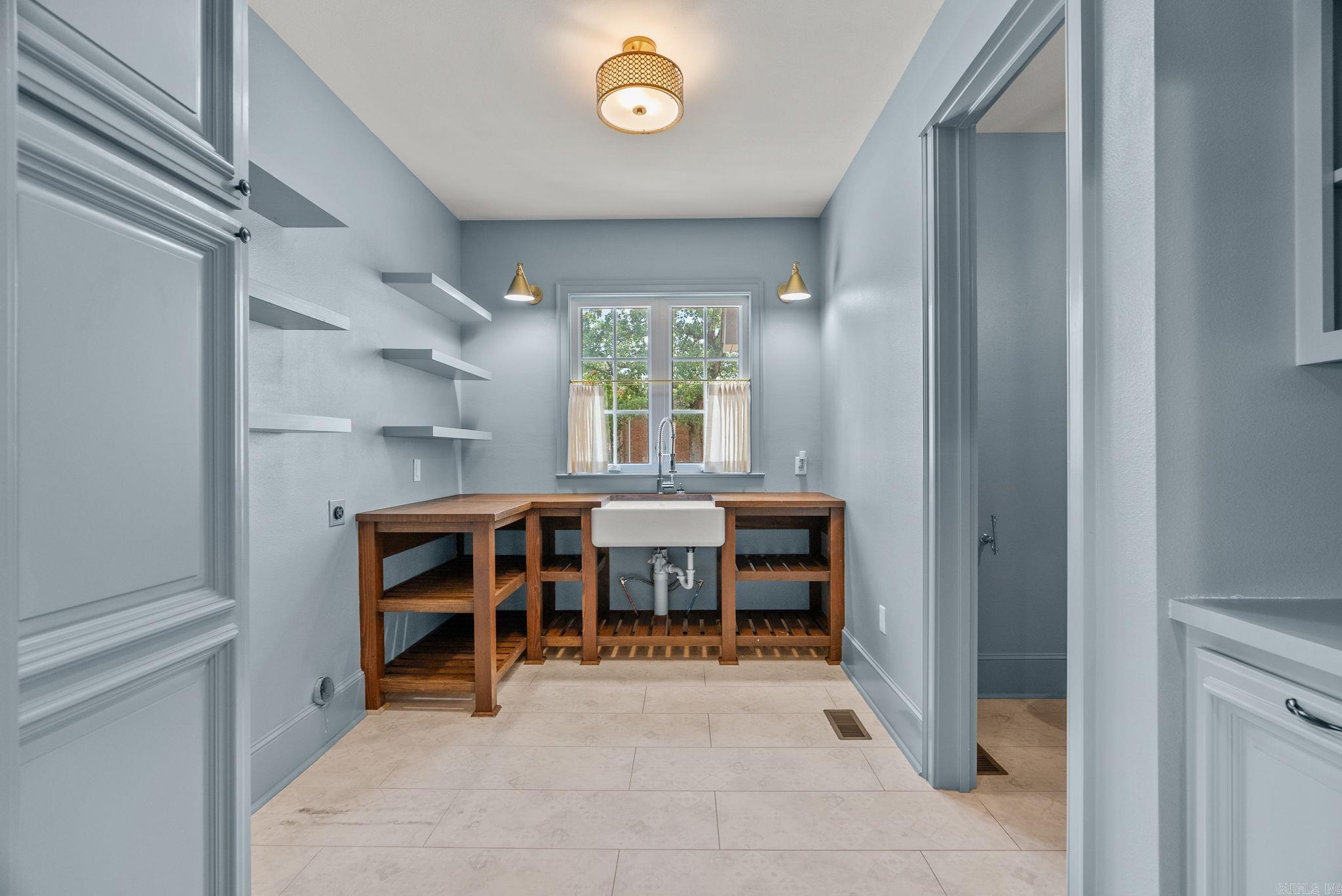 EAGLE RIDGE ESTATES - Residential