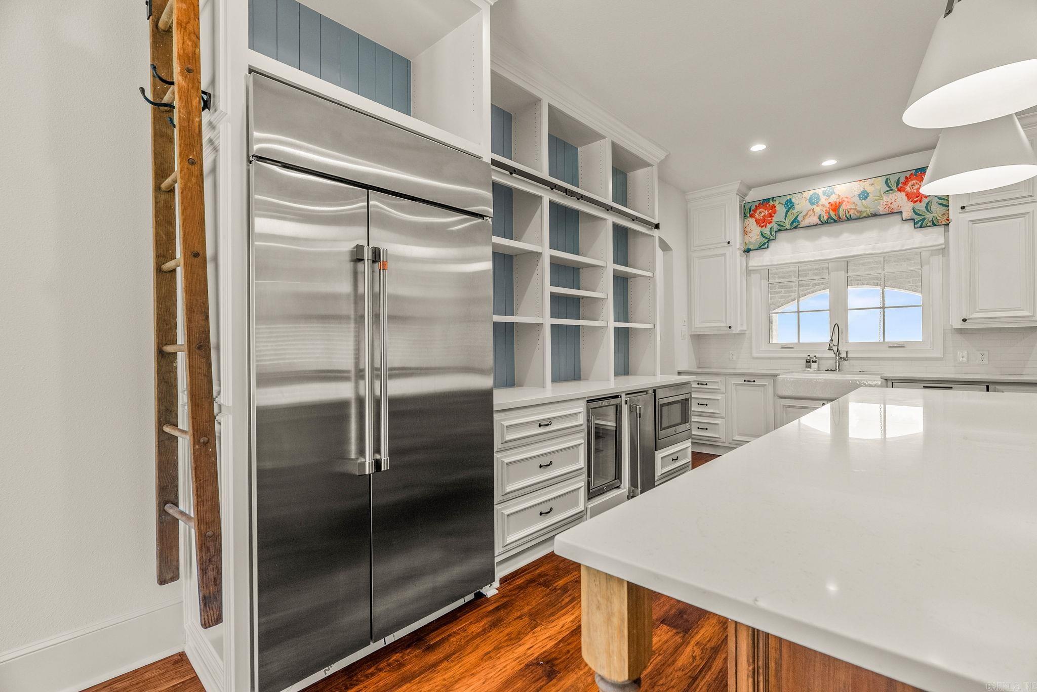 EAGLE RIDGE ESTATES - Residential