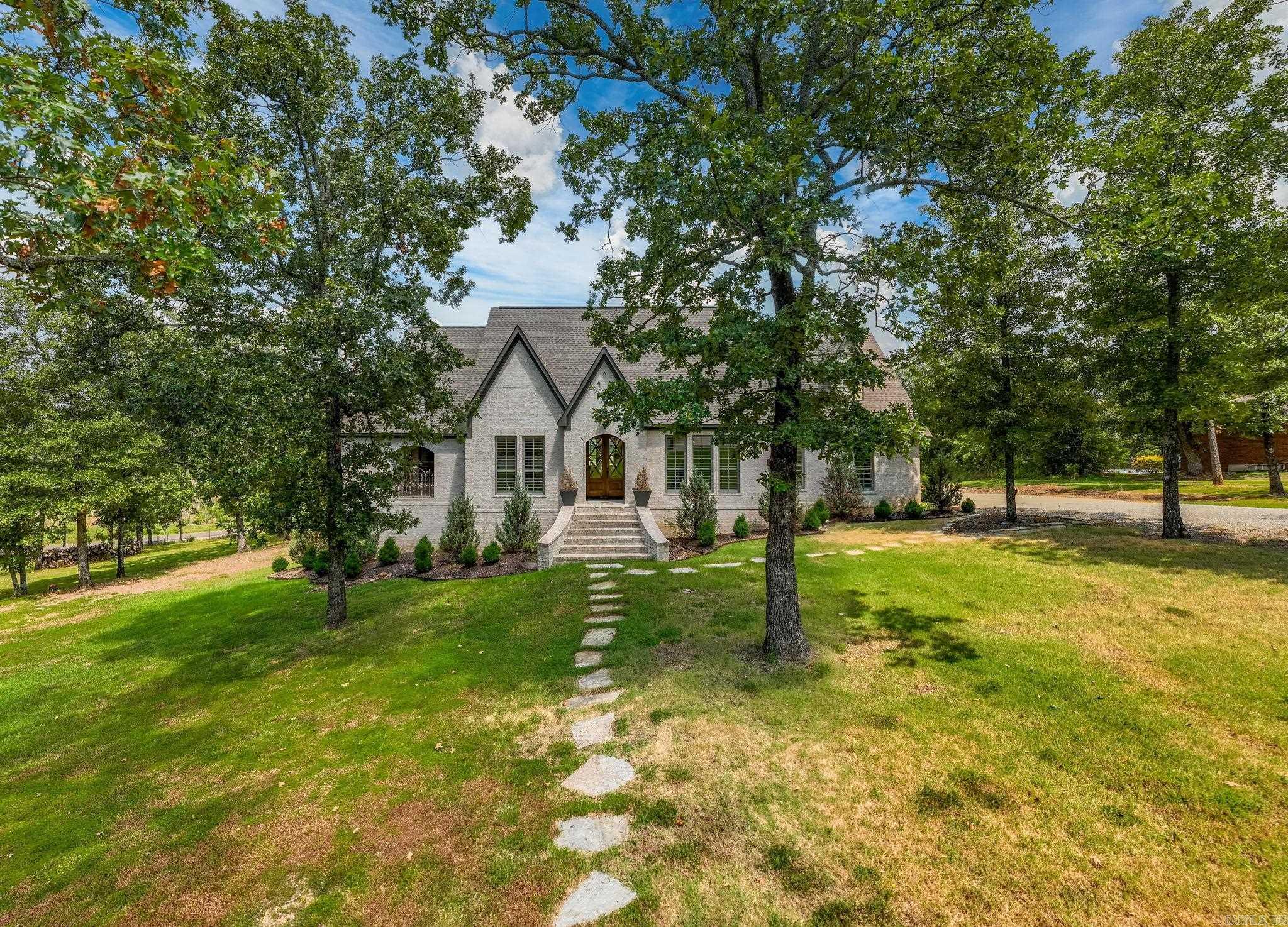 EAGLE RIDGE ESTATES - Residential