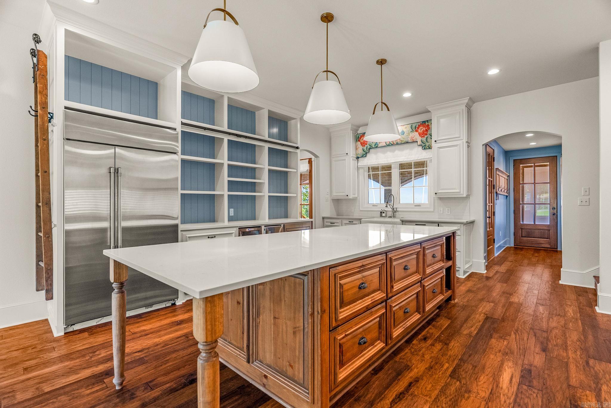 EAGLE RIDGE ESTATES - Residential