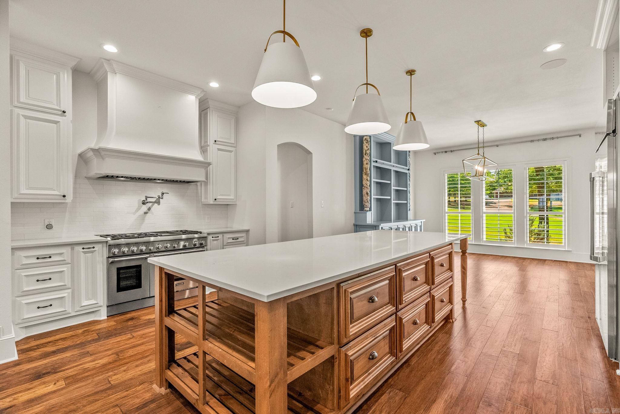 EAGLE RIDGE ESTATES - Residential