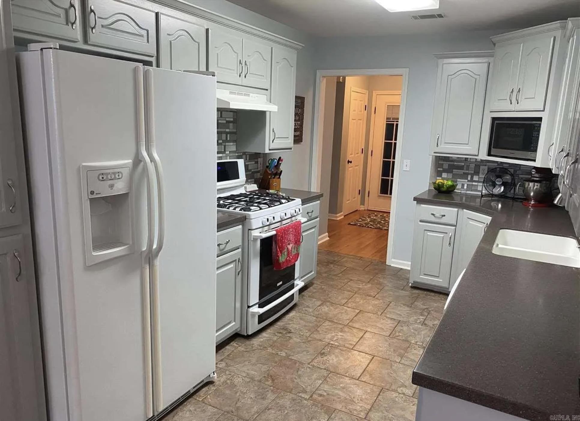 Austin Lakes - Residential Lease