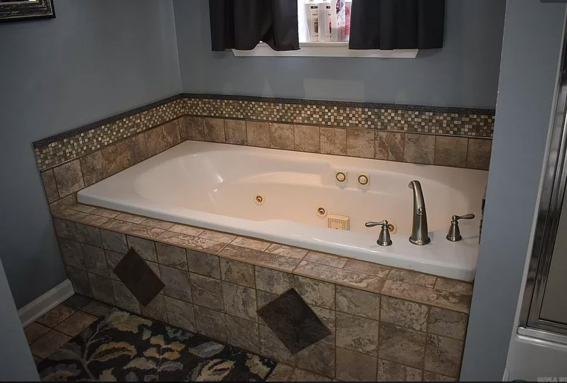 Austin Lakes - Residential Lease