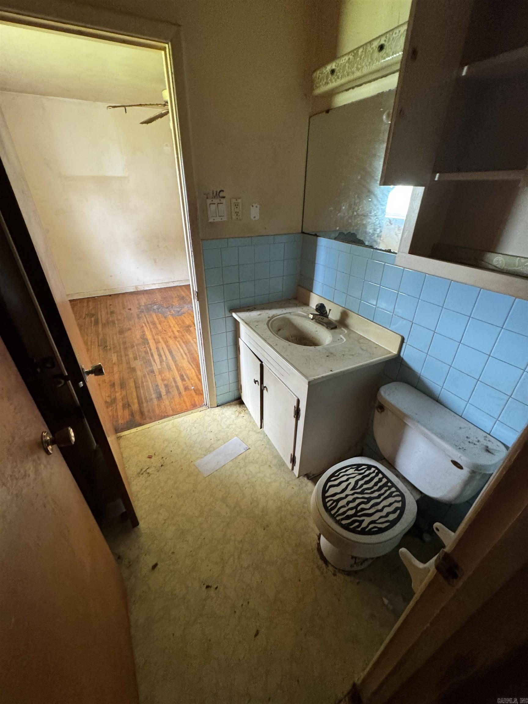 JAXON TERRACE - Residential