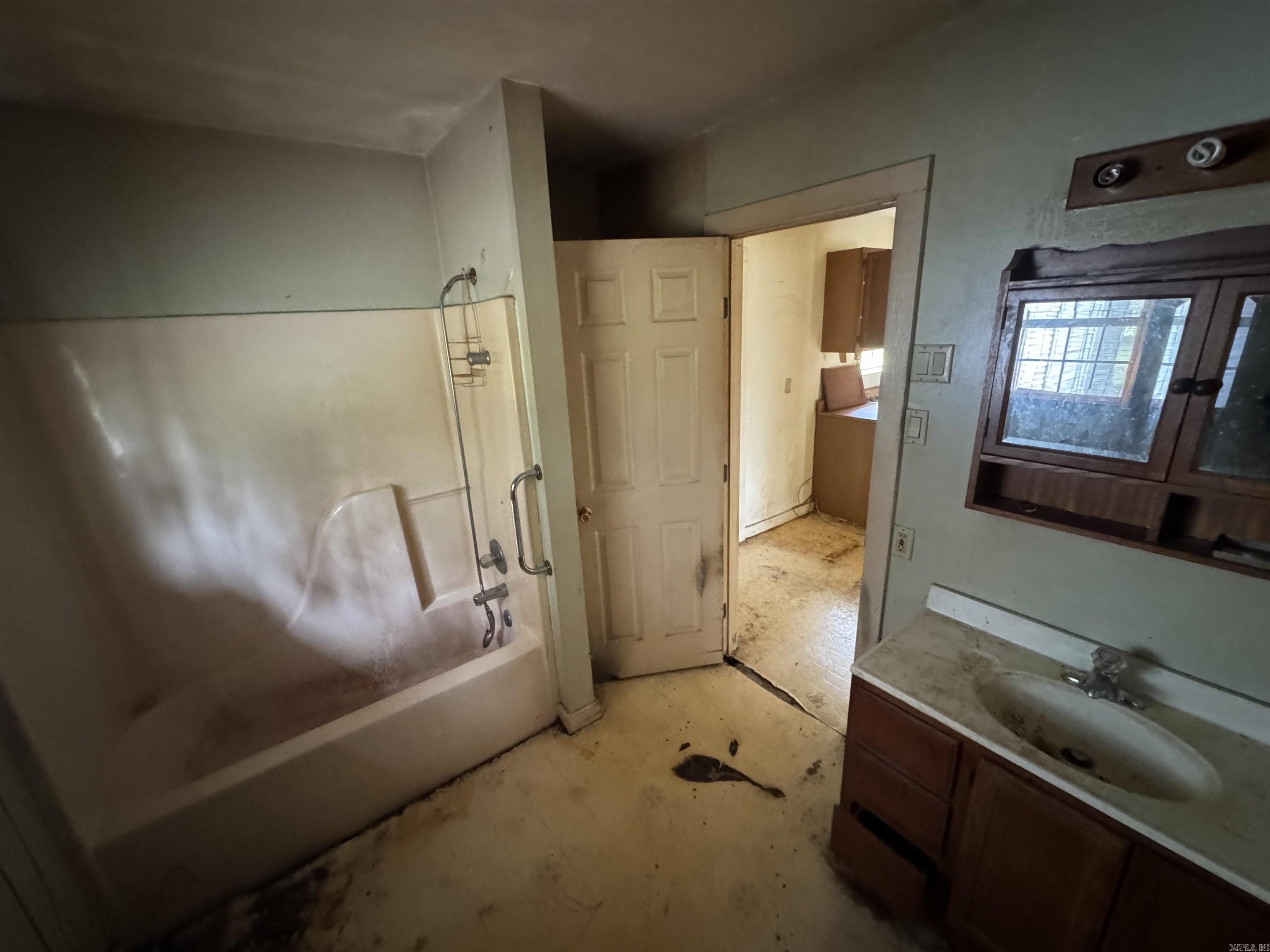 JAXON TERRACE - Residential