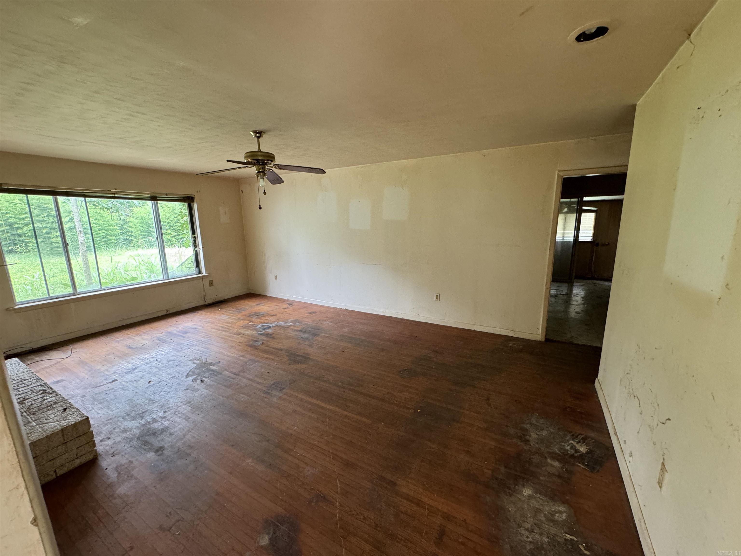 JAXON TERRACE - Residential