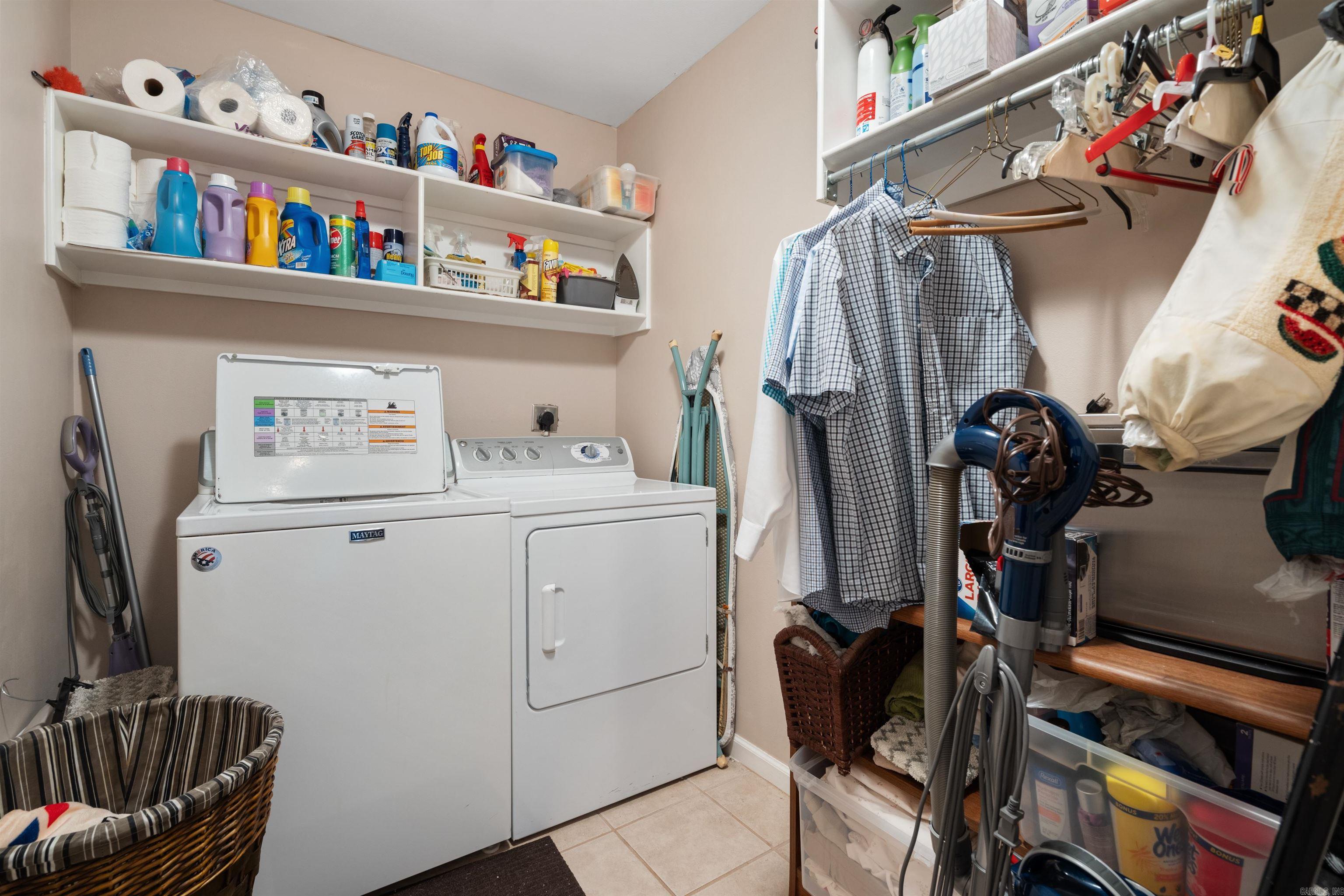 EMERALD VALLEY - Residential