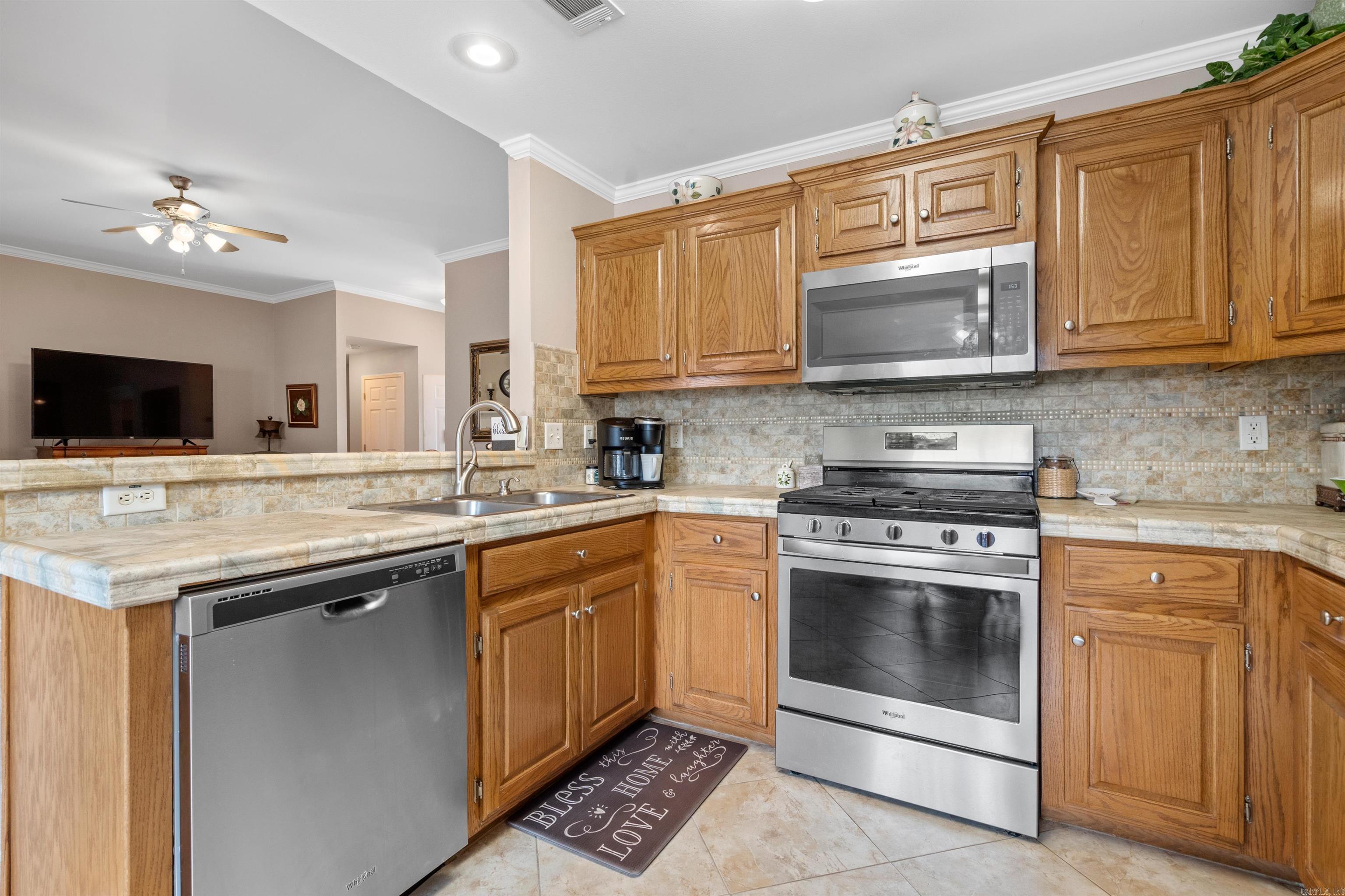 EMERALD VALLEY - Residential