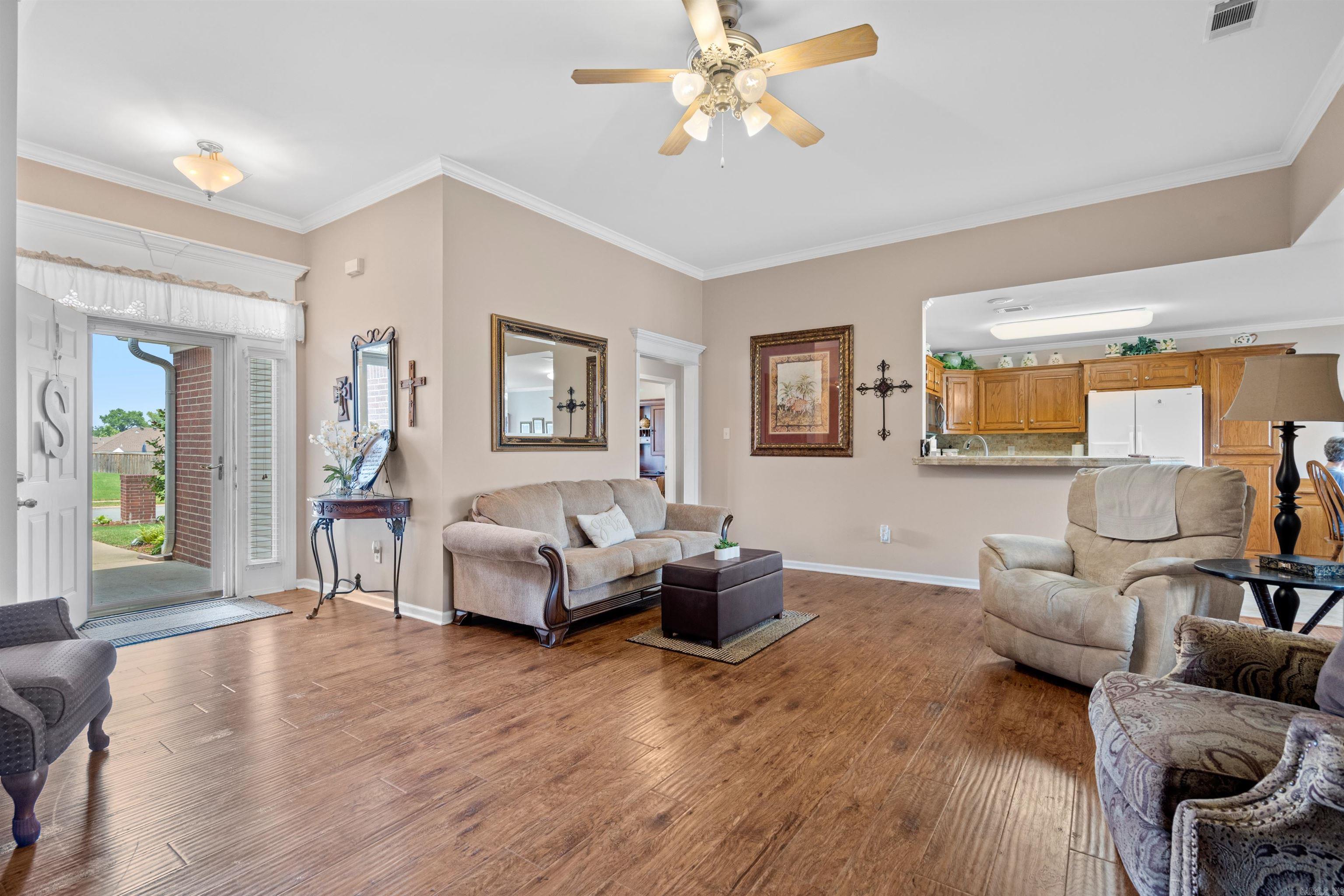 EMERALD VALLEY - Residential