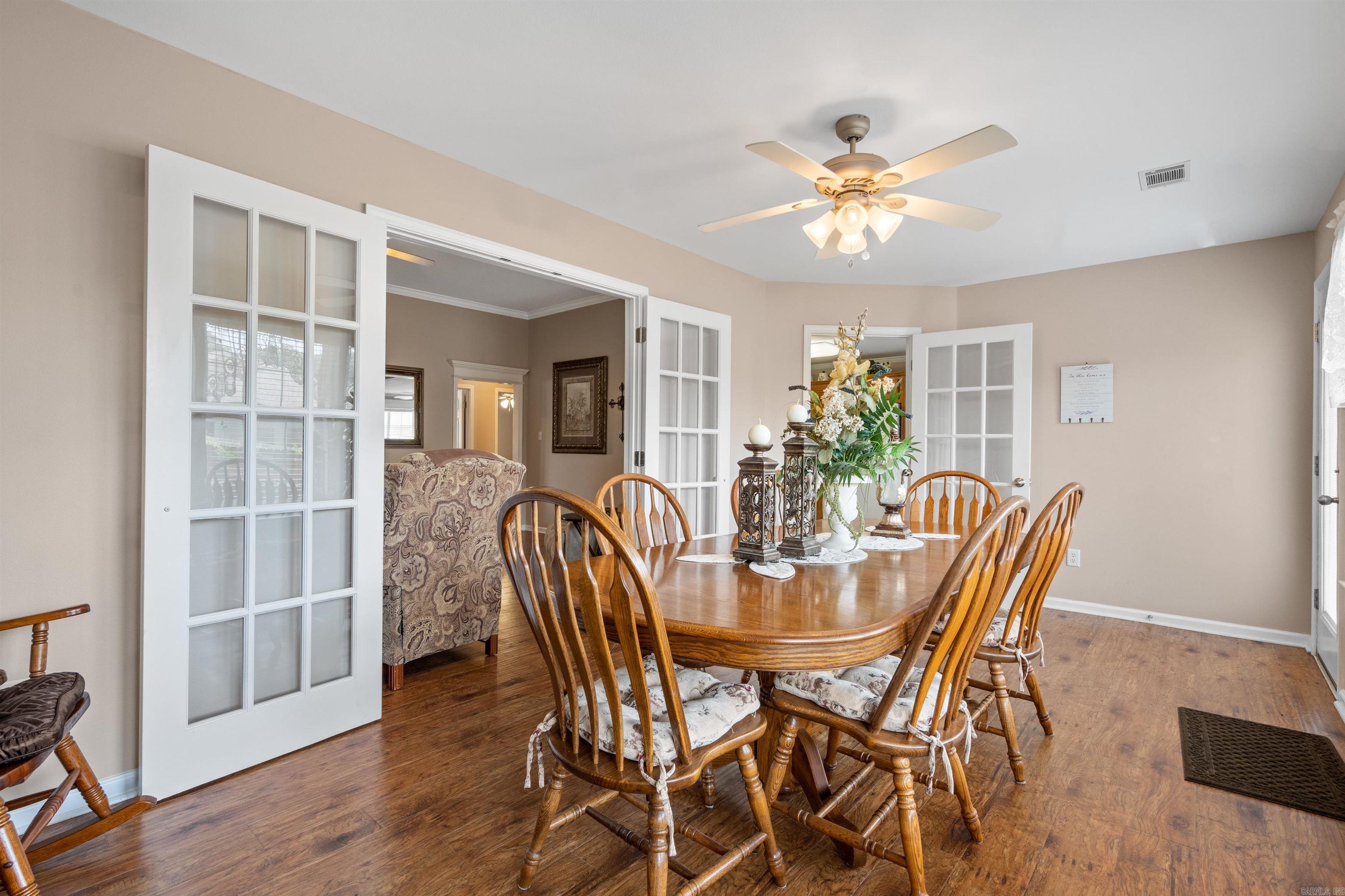 EMERALD VALLEY - Residential