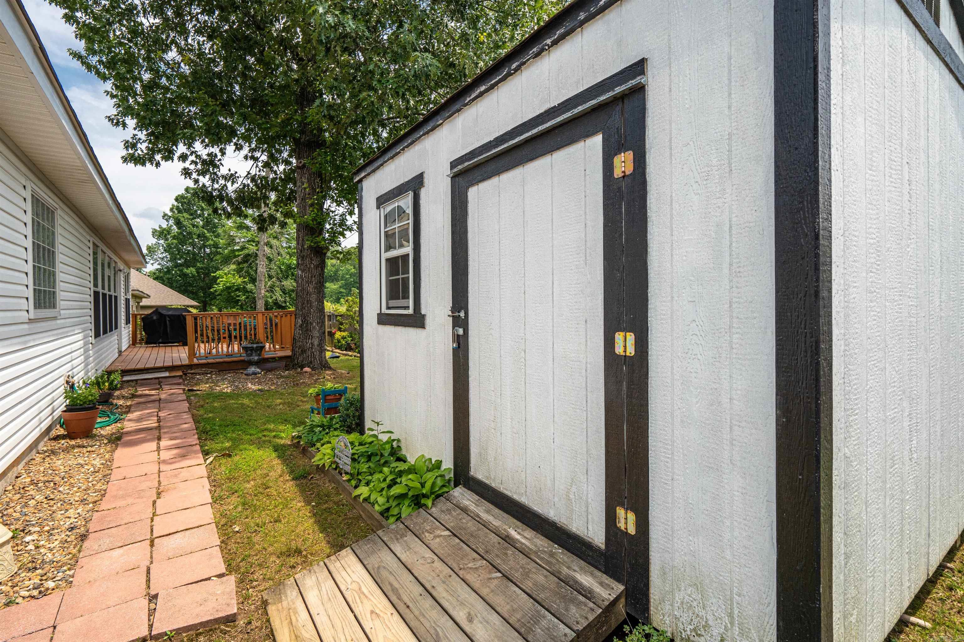 EMERALD VALLEY - Residential