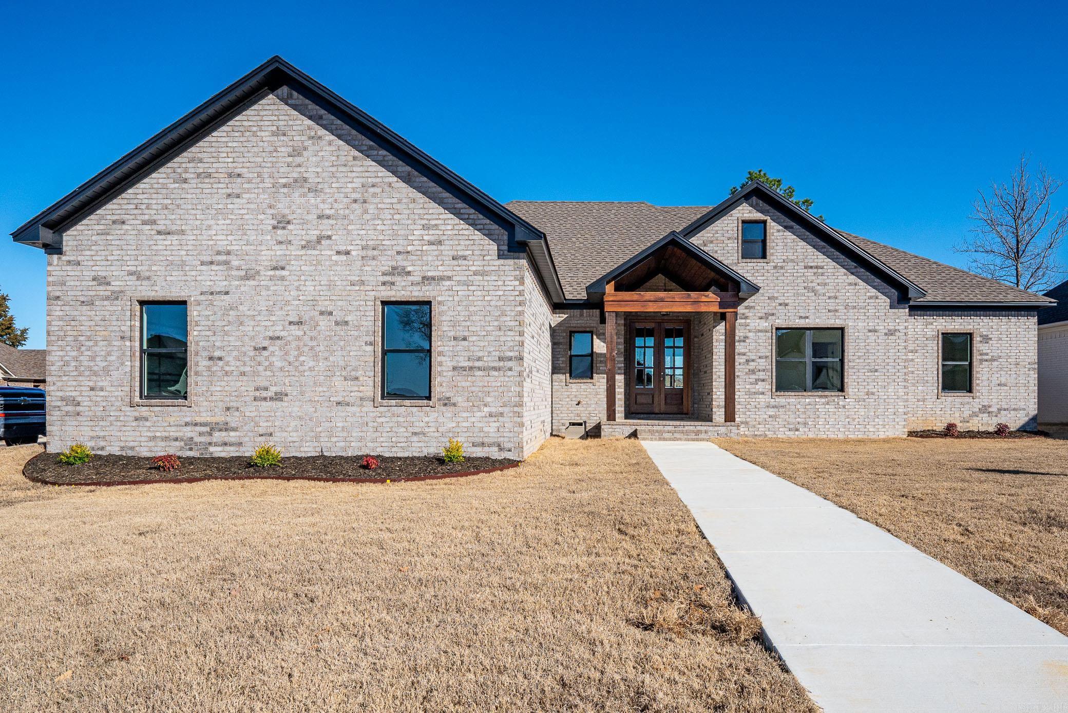 IVY PLACE - Residential