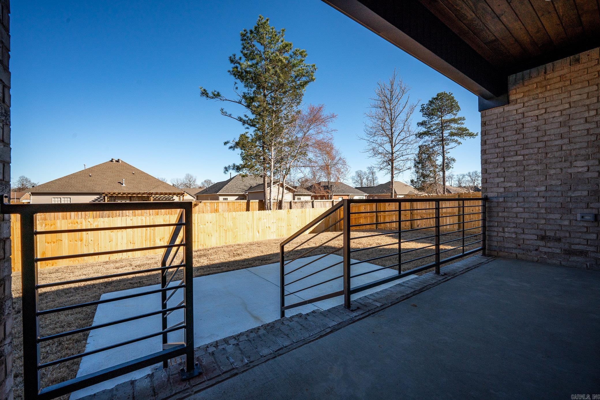 IVY PLACE - Residential