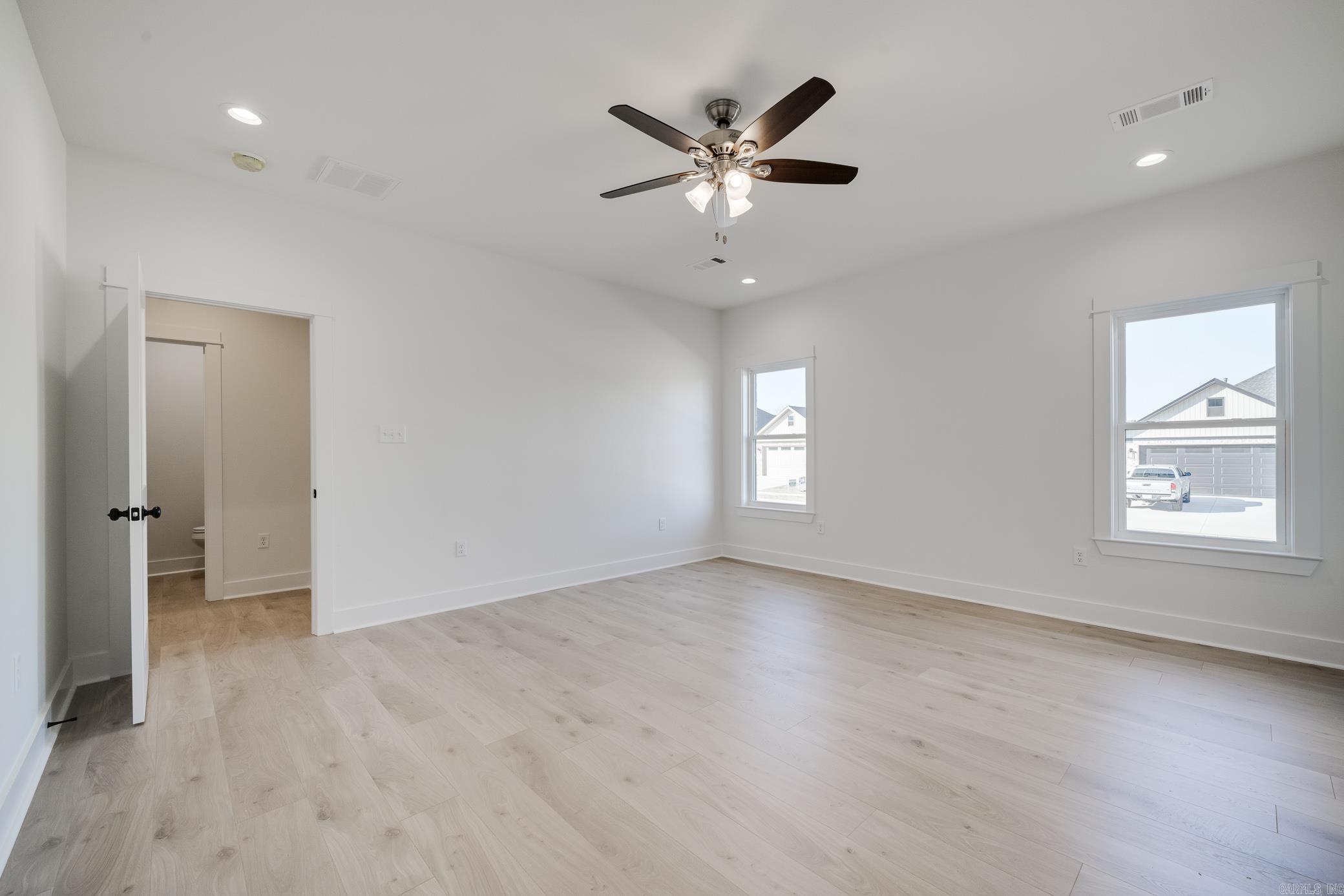 IVY PLACE - Residential